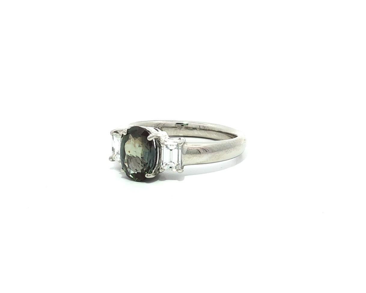 Bague classique en platine GIA 1.58ctw Top Color Change Diamond Alexandrite Accents en vente 4