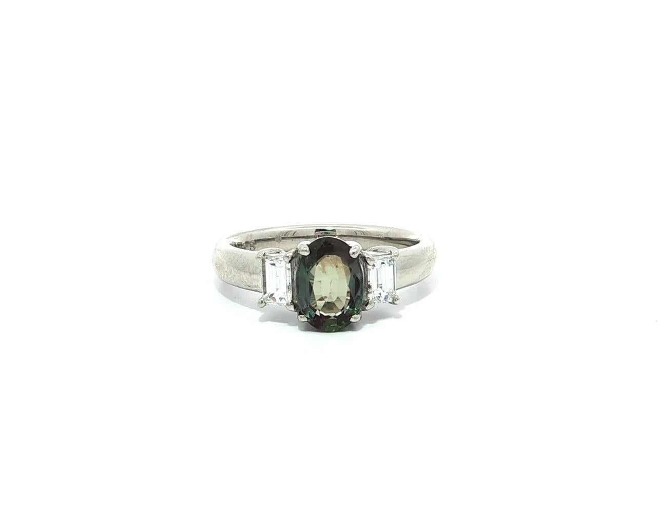 Bague classique en platine GIA 1.58ctw Top Color Change Diamond Alexandrite Accents