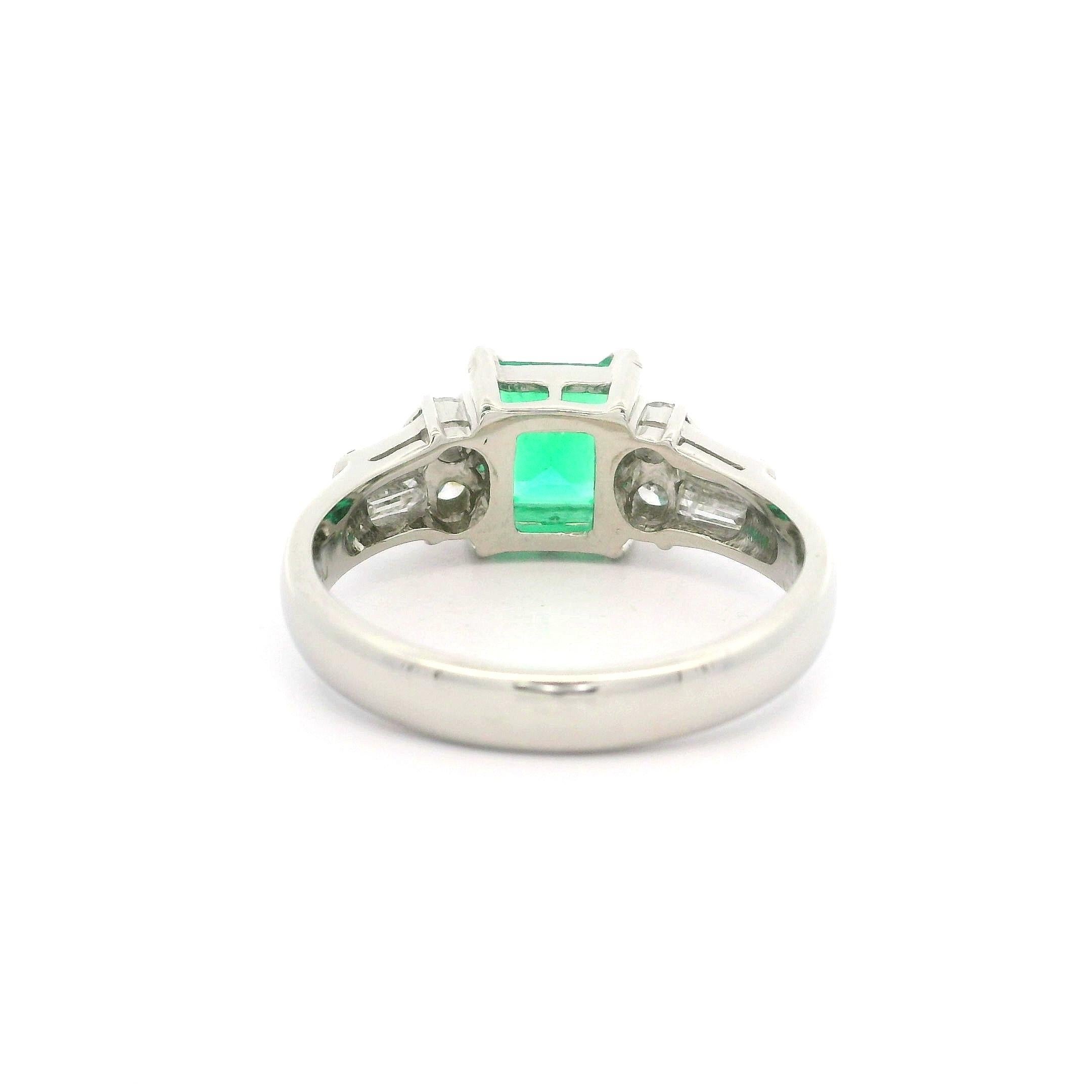Classic Platin GIA 1,5ctw achteckigen kolumbianischen Smaragd w / Diamant Timeless Ring im Angebot 2