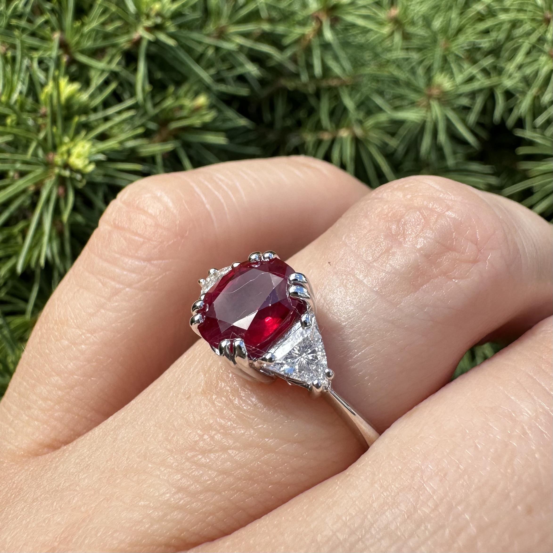 Classic Platinum GIA 2.56ctw Vivid Red Burma Ruby w/ Trillion Diamond Sides Ring For Sale 5