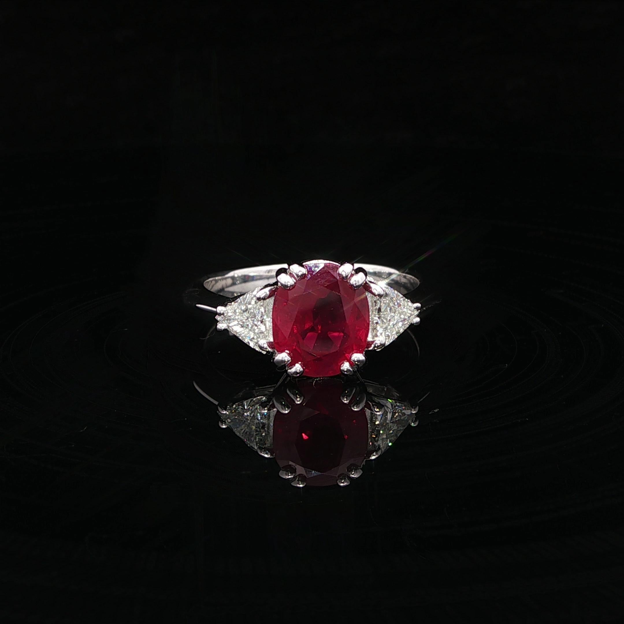 Women's Classic Platinum GIA 2.56ctw Vivid Red Burma Ruby w/ Trillion Diamond Sides Ring For Sale