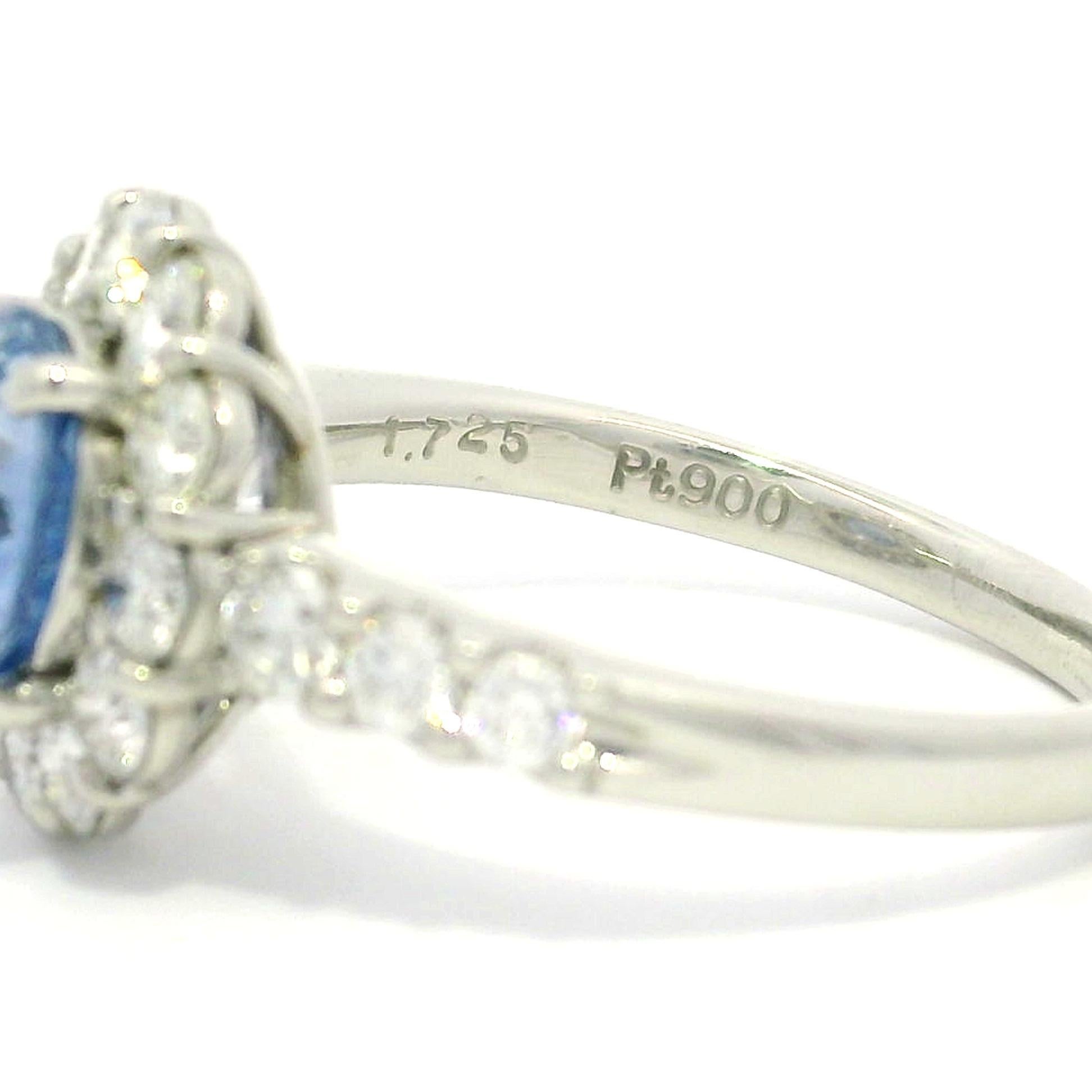 Anello classico in platino GIA da 2,66 carati senza calore con zaffiro rotondo e diamante a forma di anello moderno in vendita 3