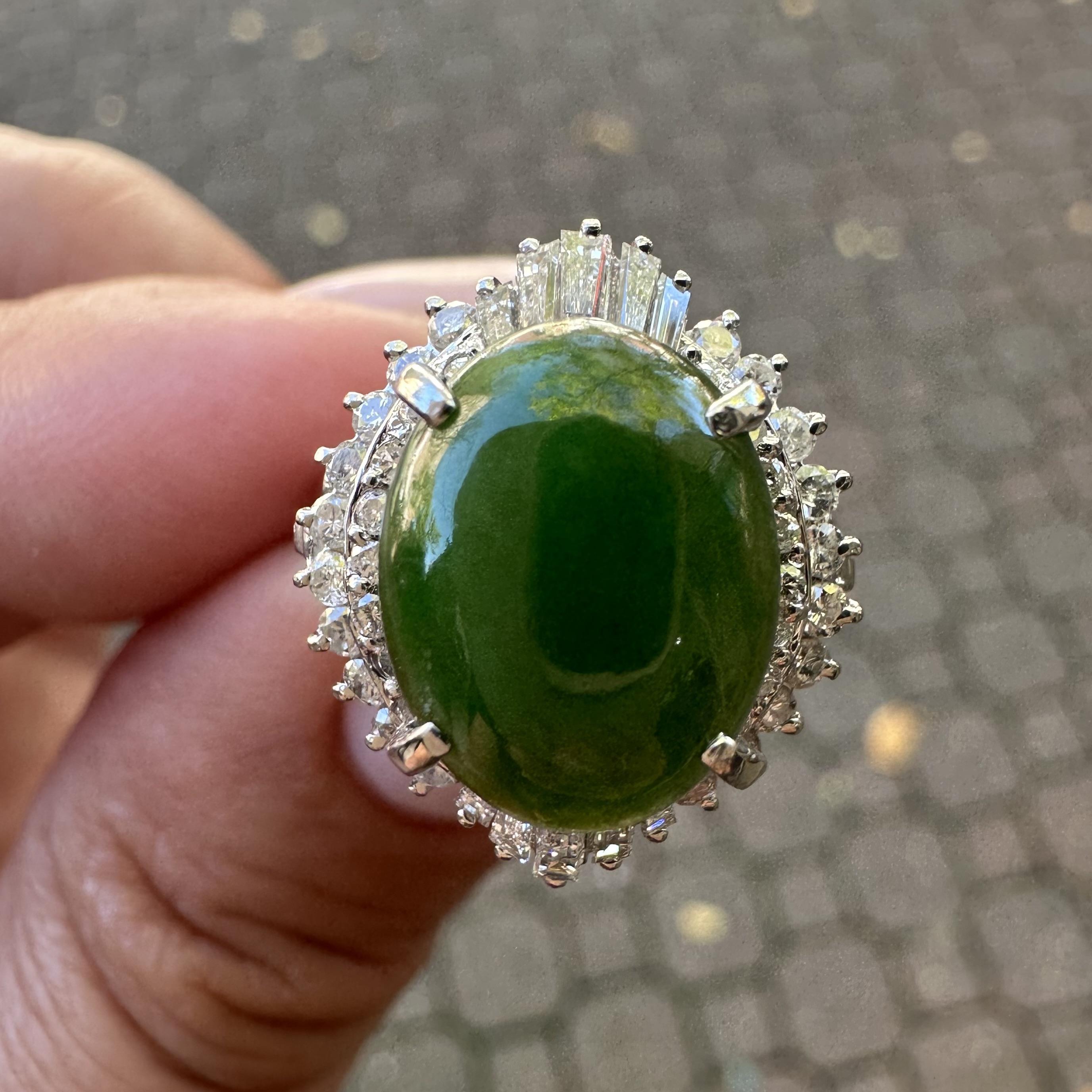 Anello classico in platino GIA 4,23ctw Burma Spinach Green A con giada e diamanti in vendita 9