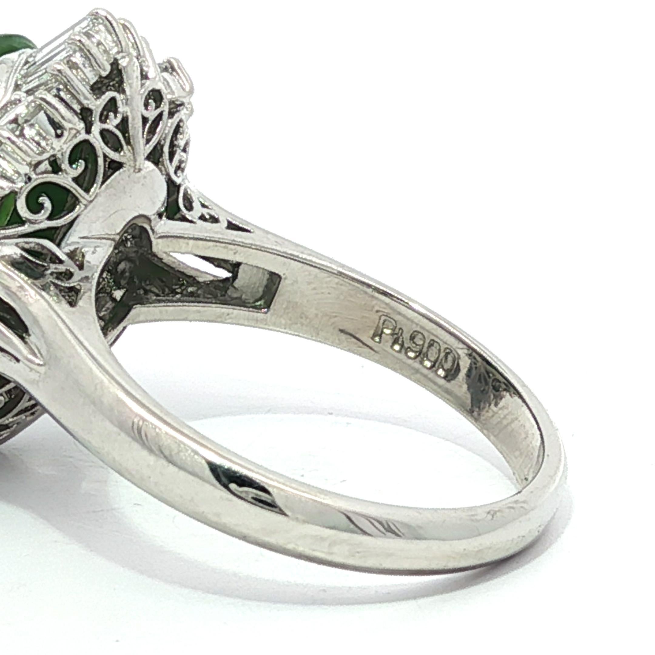 Anello classico in platino GIA 4,23ctw Burma Spinach Green A con giada e diamanti in vendita 3