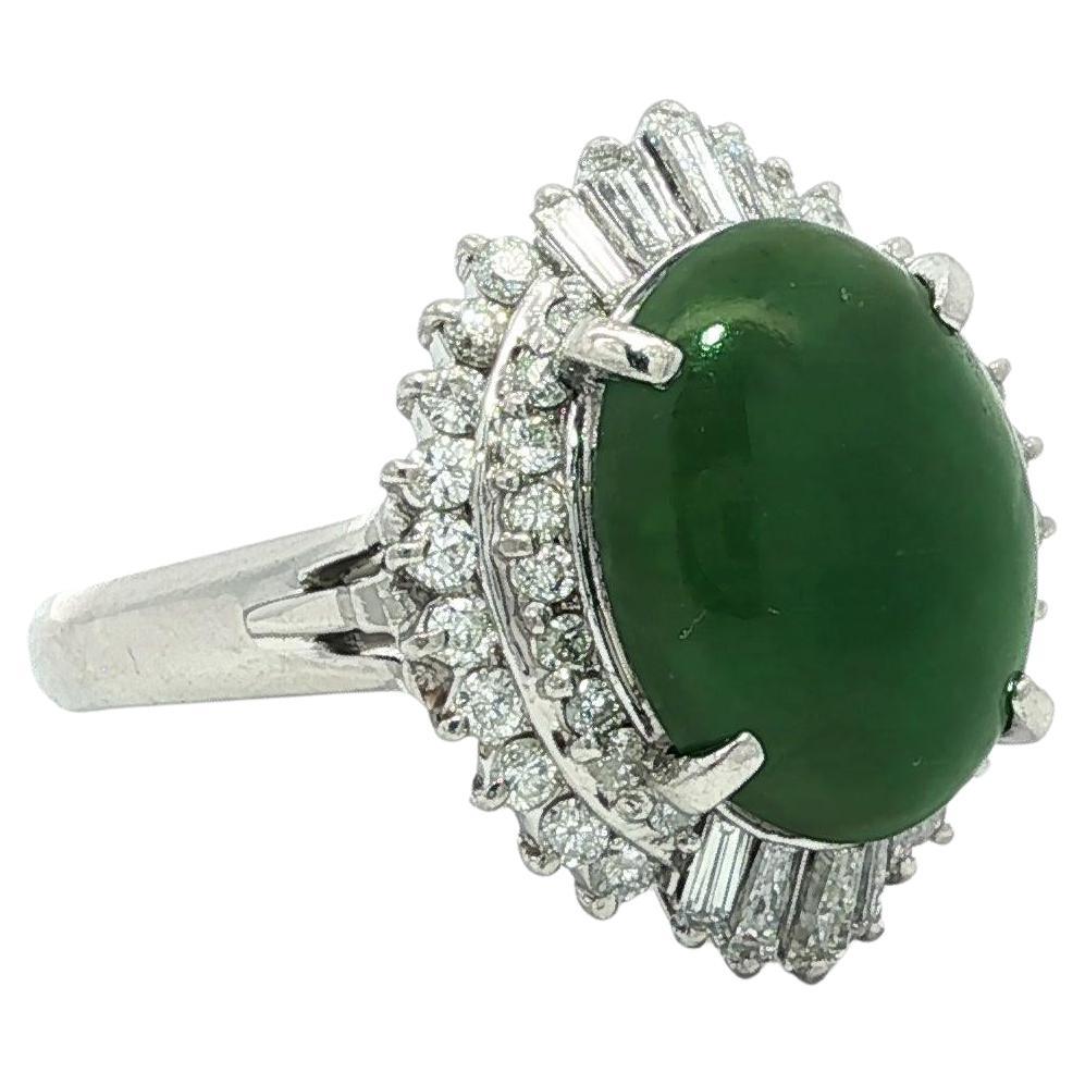Anello classico in platino GIA 4,23ctw Burma Spinach Green A con giada e diamanti in vendita