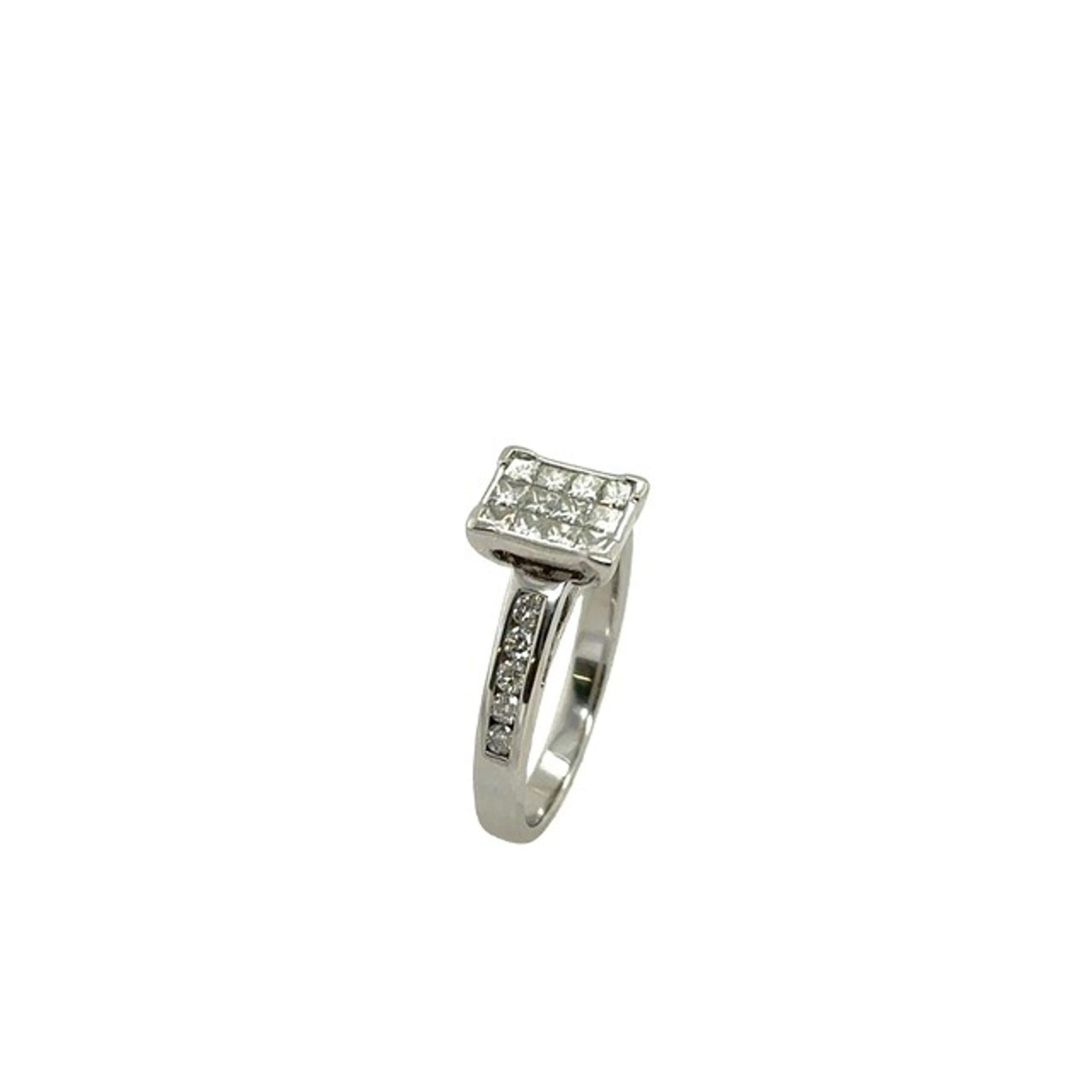 Taglio princess Anello classico con diamanti taglio principessa e 0,85 ct di diamanti in oro bianco 18 ct. in vendita