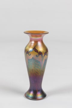 Vaso classico in vetro artistico con piume, Lundberg Studios of California, firmato