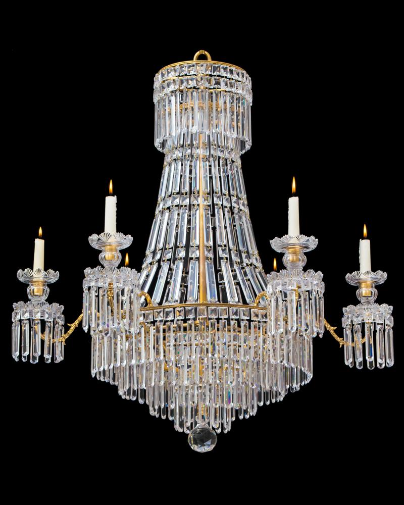 Classic Regency Chandelier of Tent and Waterfall Design In Good Condition In Steyning, West sussex