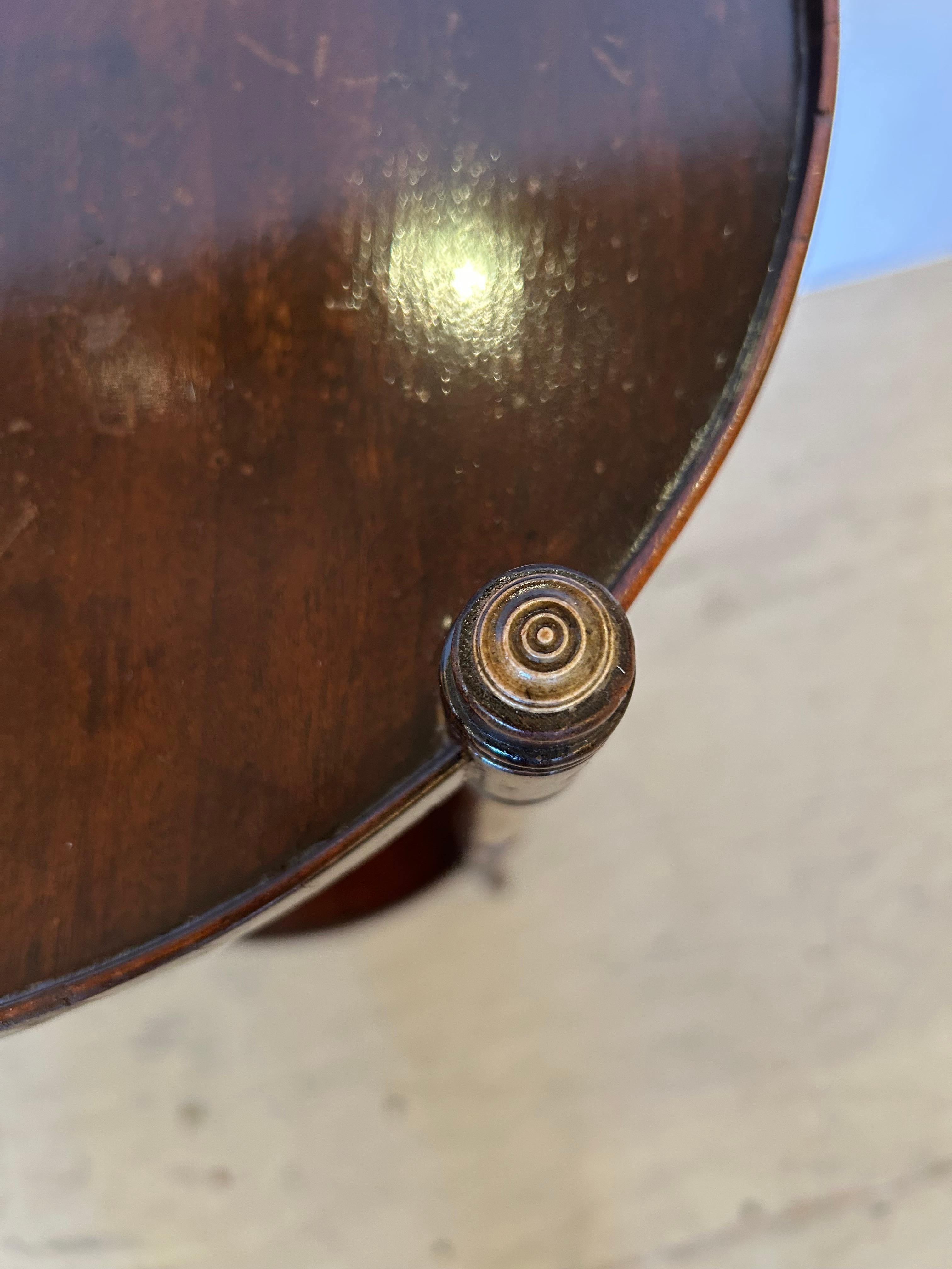 19th Century Classic Regency Mahogany Small Round Two Tier End Table For Sale