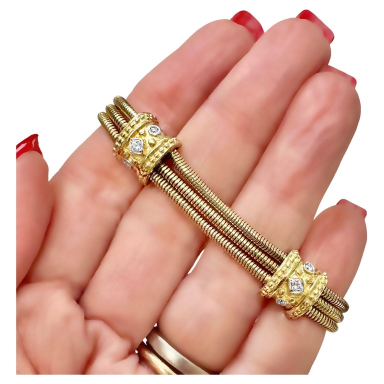 Classic Revival 14K Yellow Gold Round Snake Chain Bracelet with