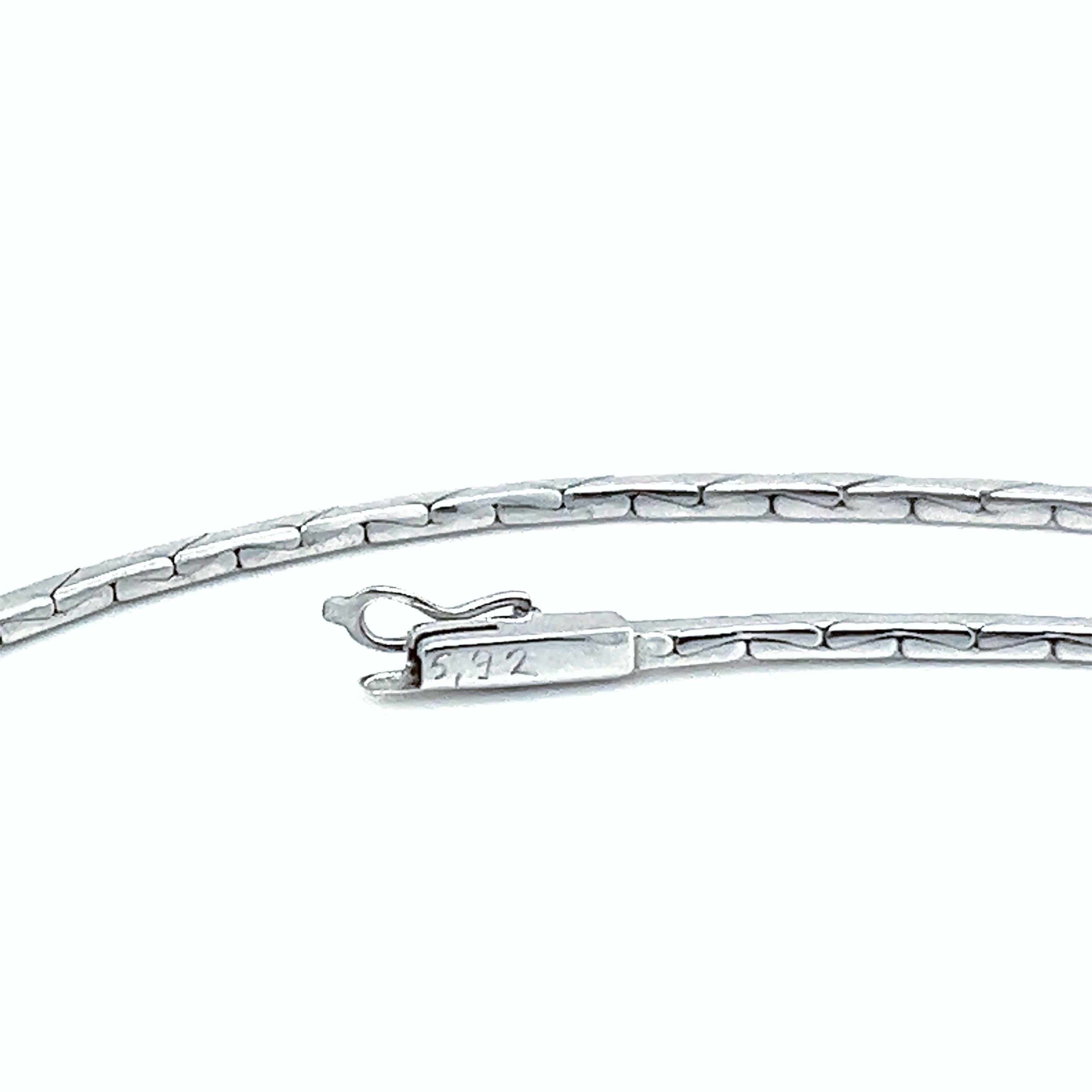 Classic Rivière Diamond Necklace in 18K White Gold by Bucherer For Sale 4