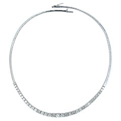 Classic Rivière Diamond Necklace en or blanc 18 carats par Bucherer