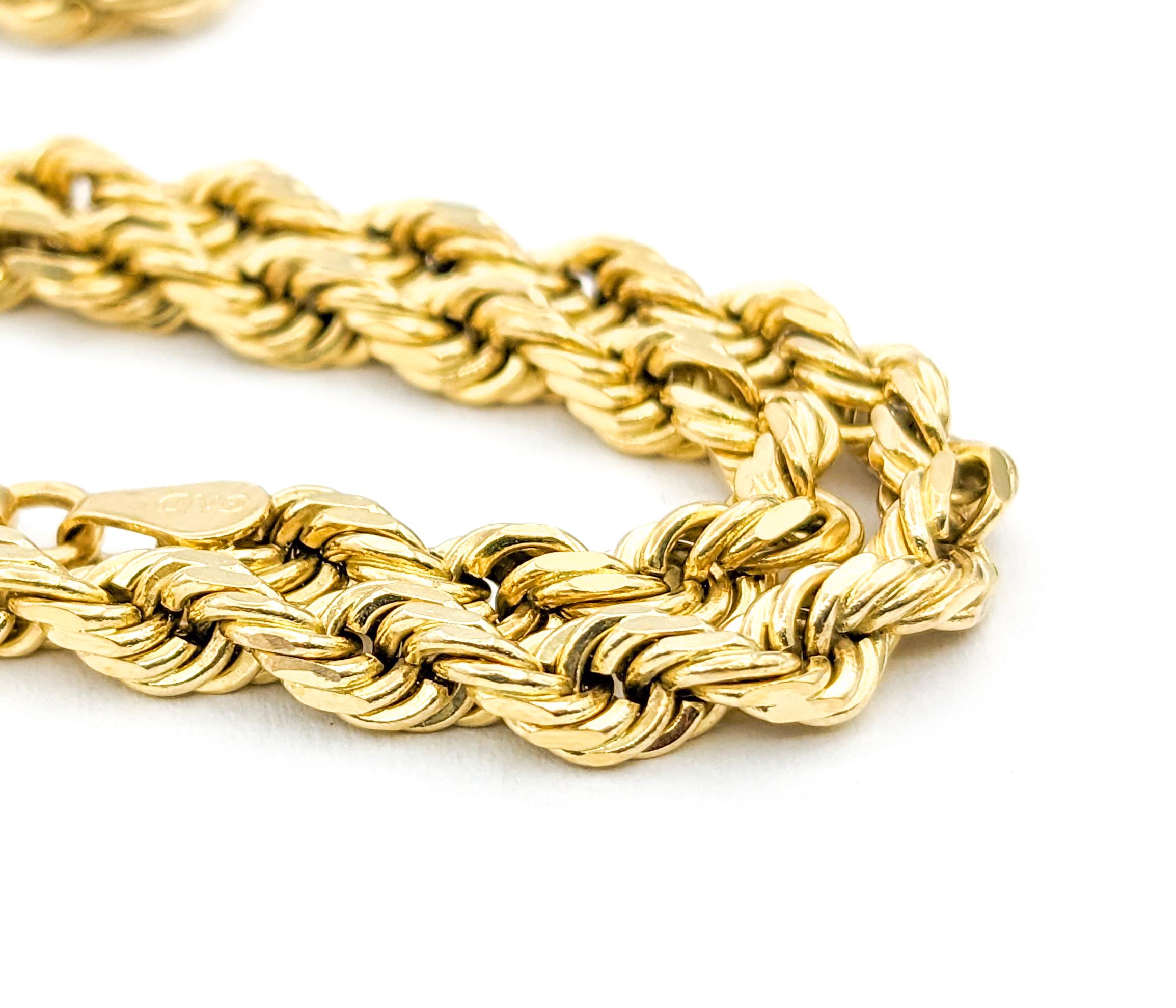 Classic Rope Design Necklace In Yellow Gold In Excellent Condition For Sale In Bloomington, MN