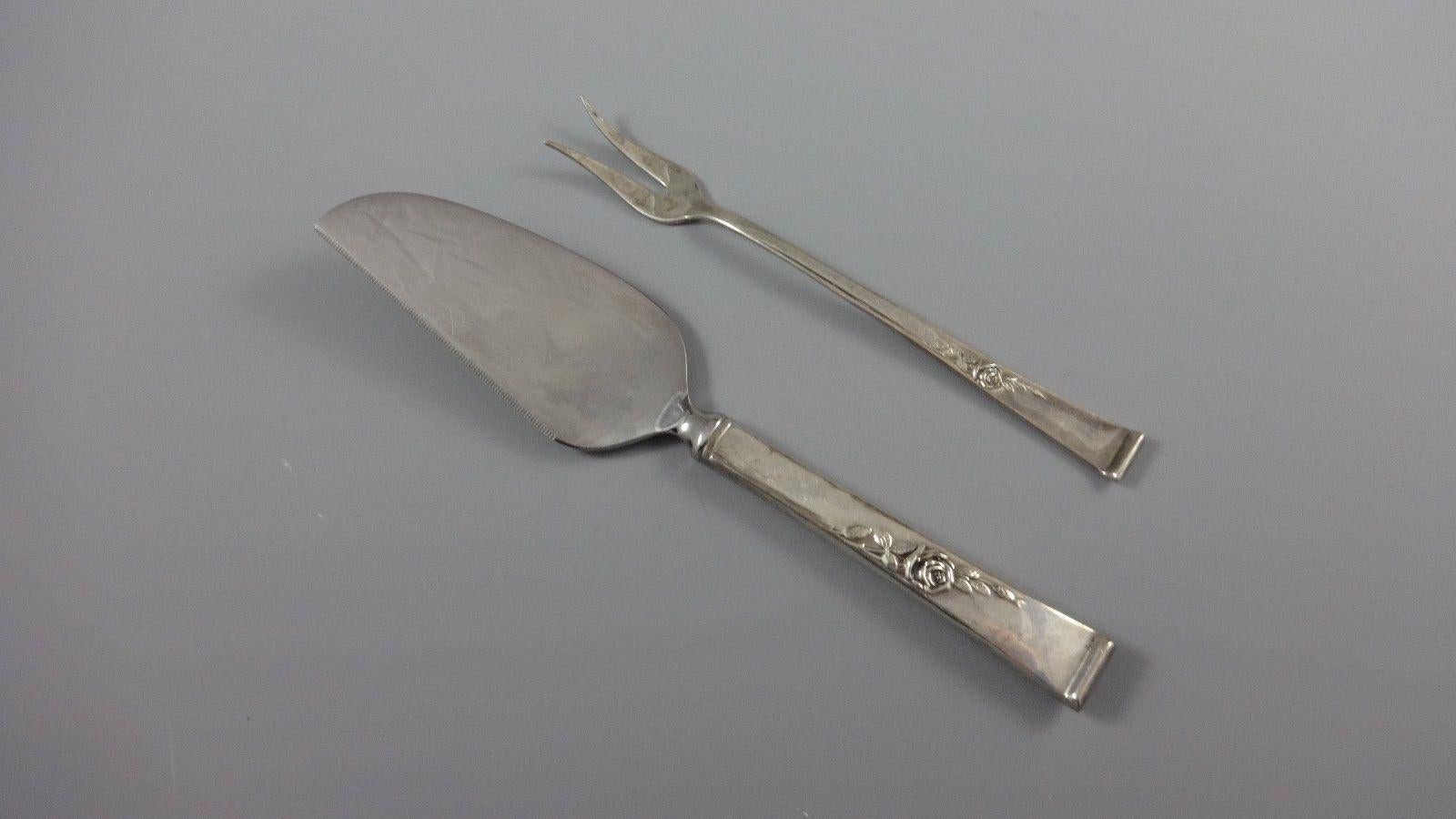 Argent sterling Ensemble de couverts en argent sterling 12 services 66 pièces Classic Rose par Reed & Barton en vente