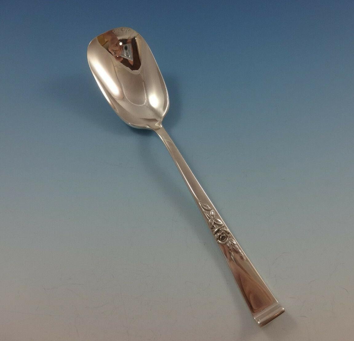 Juego de Cubiertos de Plata de Ley Classic Rose by Reed & Barton 12 Servicios 77 Piezas en Excelente estado para la venta en Big Bend, WI