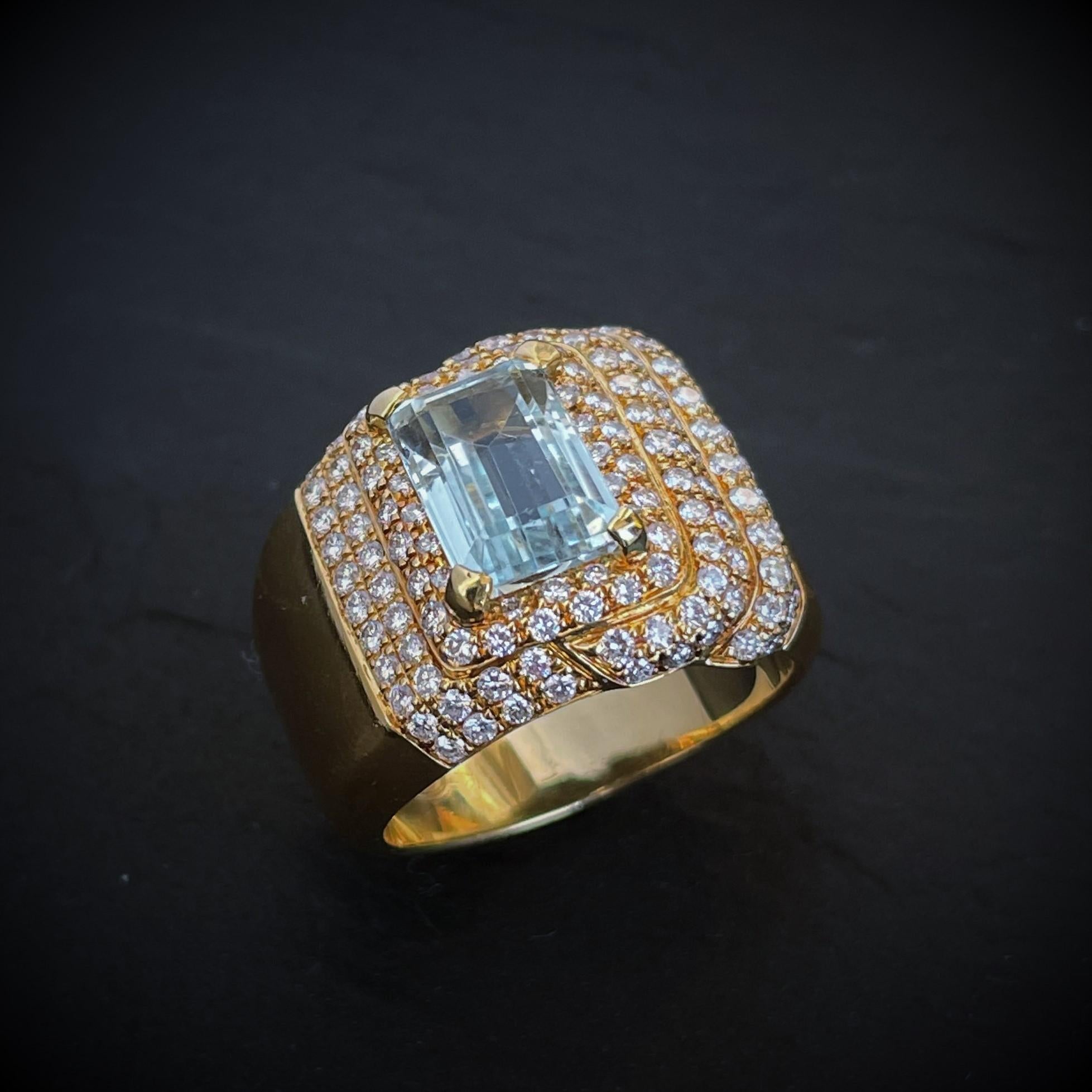 Contemporary Rosior one-off Aquamarine and Diamond Cocktail Ring set in Yellow Gold