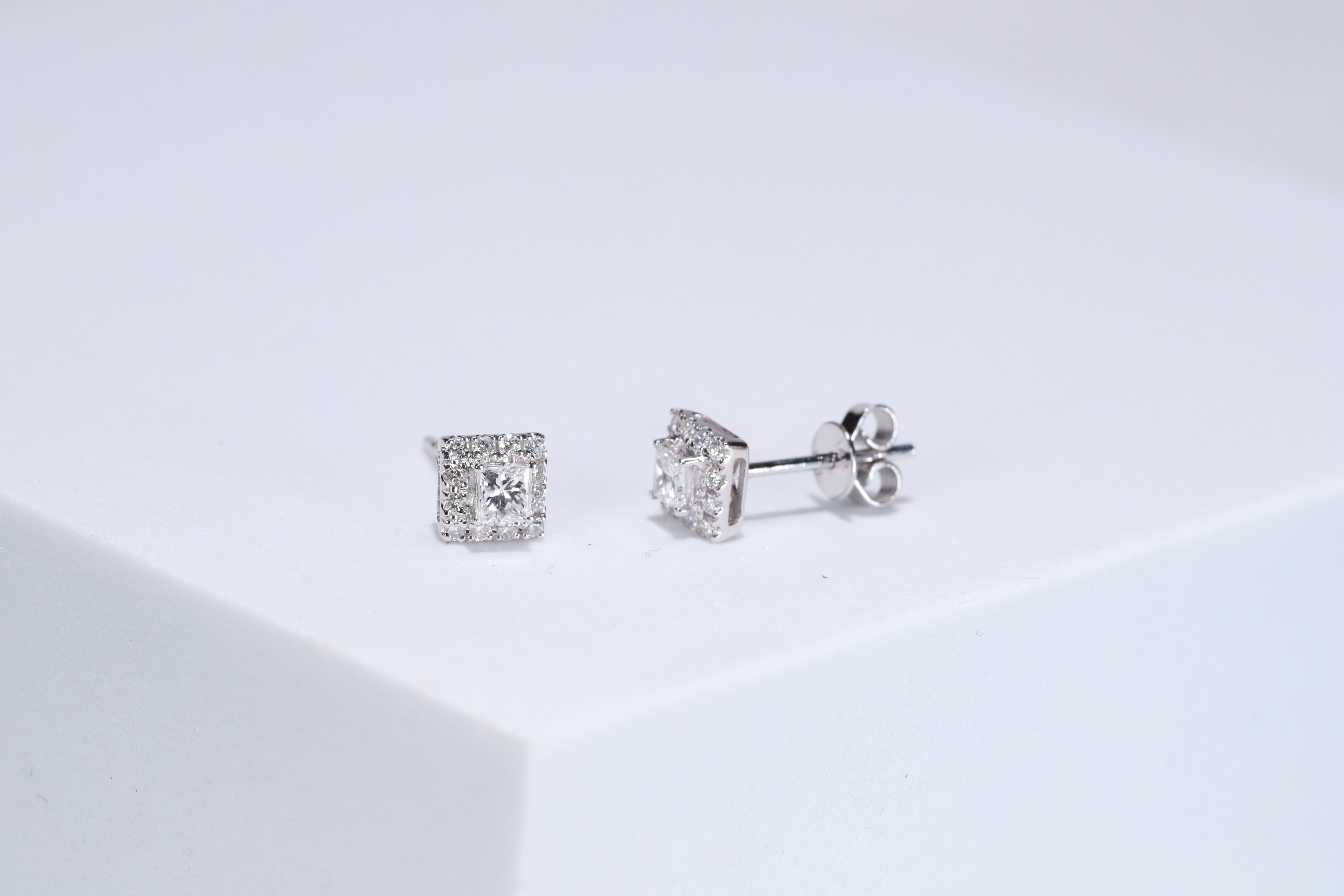 Art Deco Classic Round and Princess-Cut White Diamond 14k White Gold Stud Earring For Sale