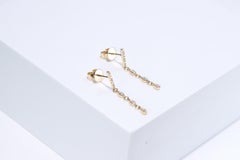 Orecchino classico con diamante bianco taglio rotondo in oro giallo 14k