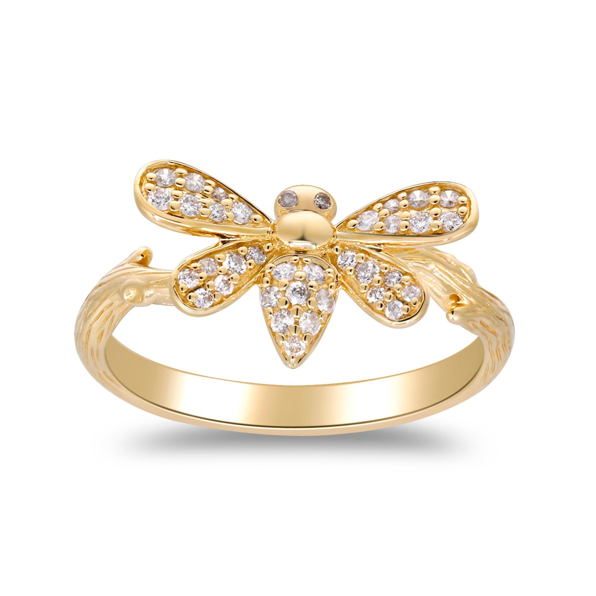 * Be like who glows no matter how the darkness grows. Crafted in 14K yellow gold, this ring features a diamond firefly that shines as if in mid-flight. Dainty and shimmering, this ring is sure to cherish.
* The Smithsonian Jewelry collection which