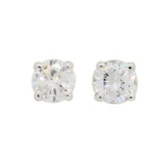 Classic Round Diamond Stud Earrings in 14 Karat White Gold