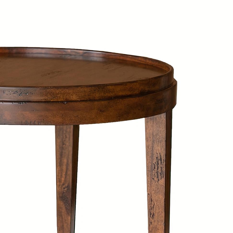 Classic Runder Beistelltisch - Country Finish (Vietnamesisch) im Angebot