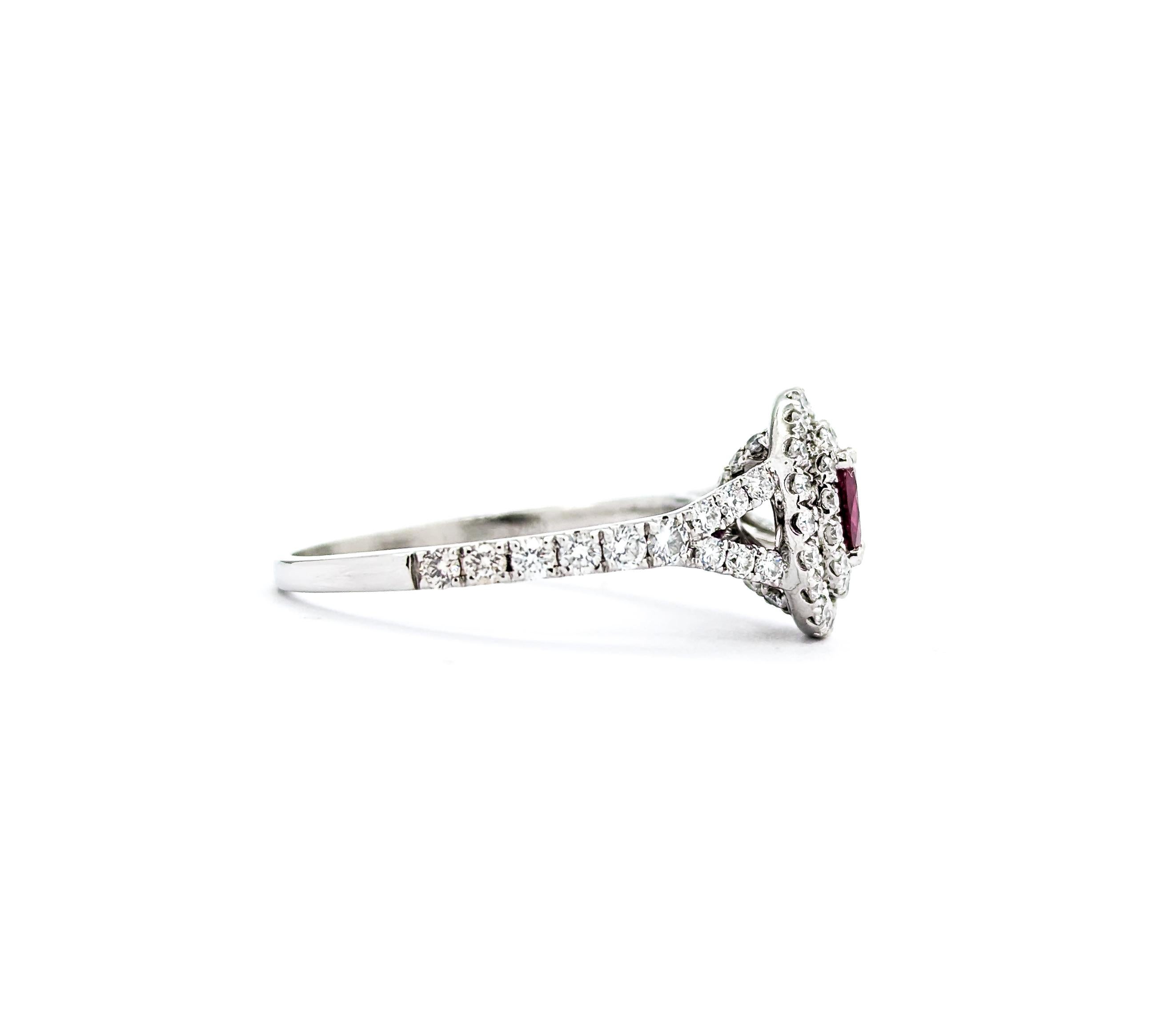 Classic Rubin & Diamant Double Halo Ring in Weißgold 1
