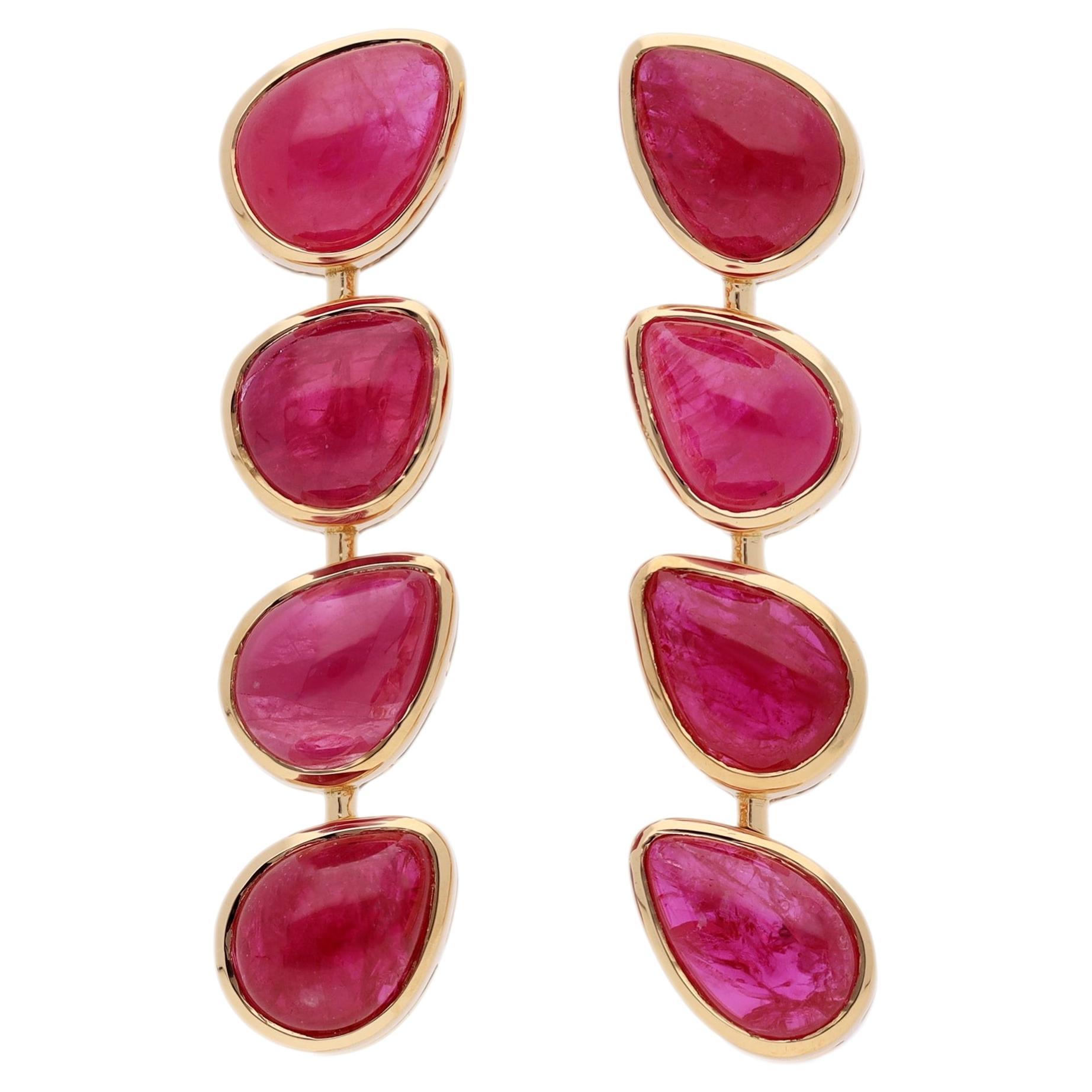 Classic Ruby, Earring In 18 Kt Yellow Gold