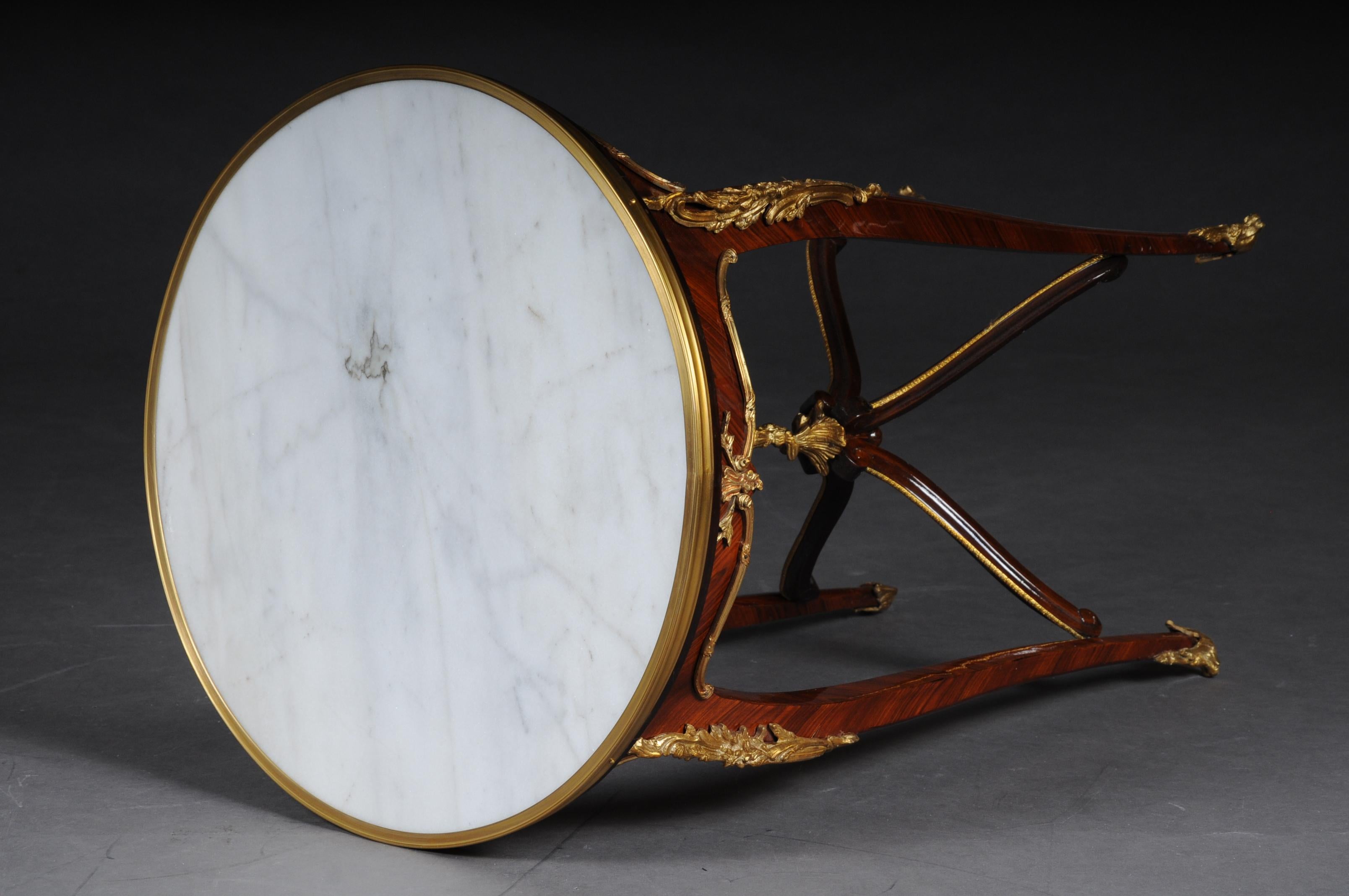Français Table d'appoint Classic Saloon dans le style Louis XV d'après F. Linke en vente