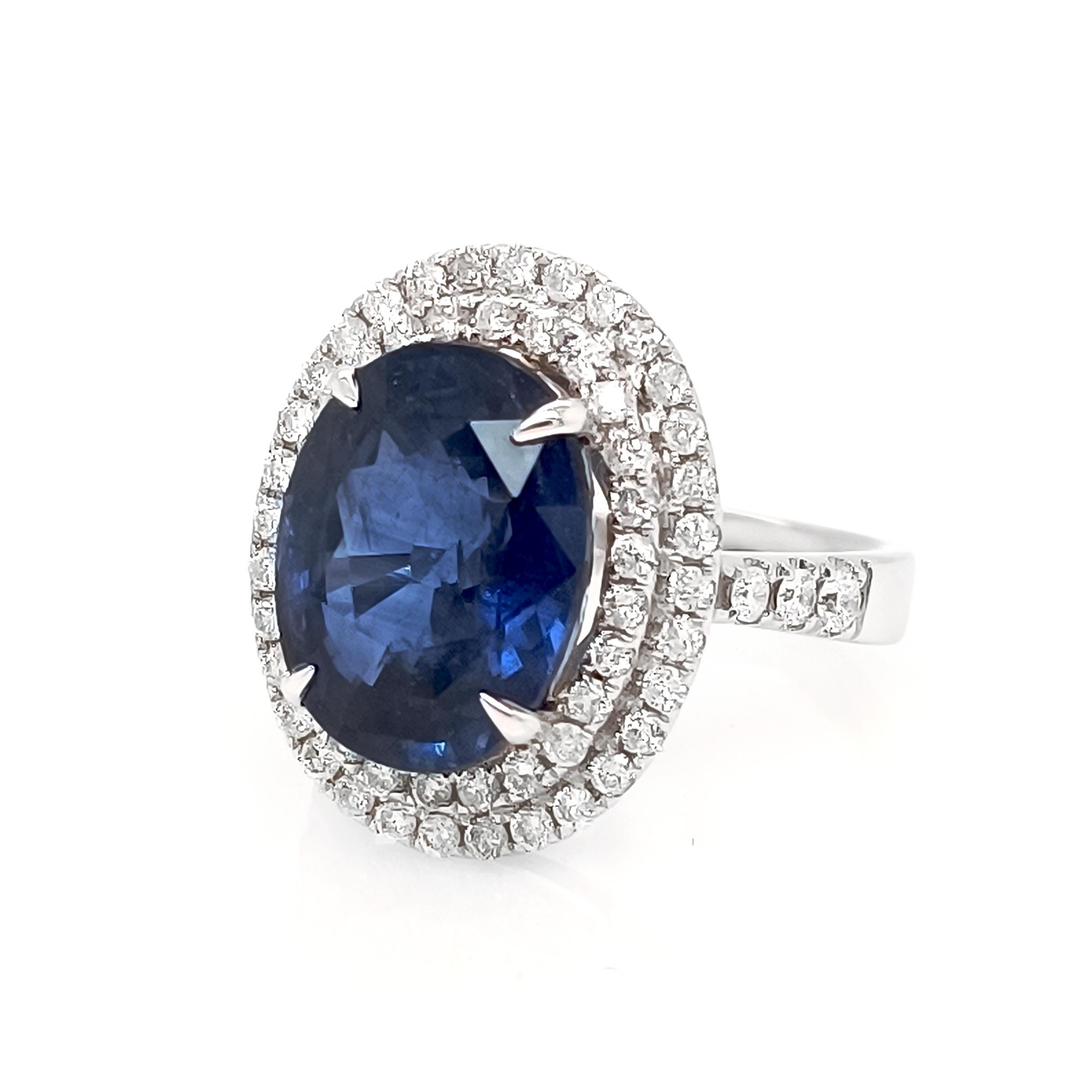 Classic Sapphire & Diamond Ring In New Condition For Sale In Watford, GB