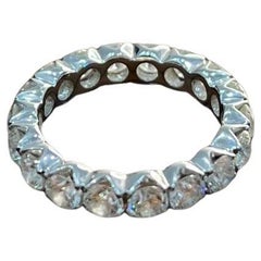 Classic Scallop Prong Set Eternity Round Brilliant Diamond White Gold Band Ring
