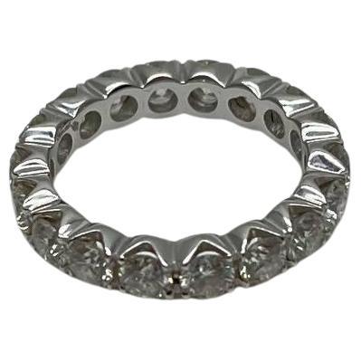Classic Scallop Prong Set Eternity Round Brilliant Diamond White Gold Band Ring