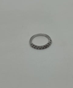 Classic Scallop Set Round Brilliant Diamond Line 14K White Gold Band Ring