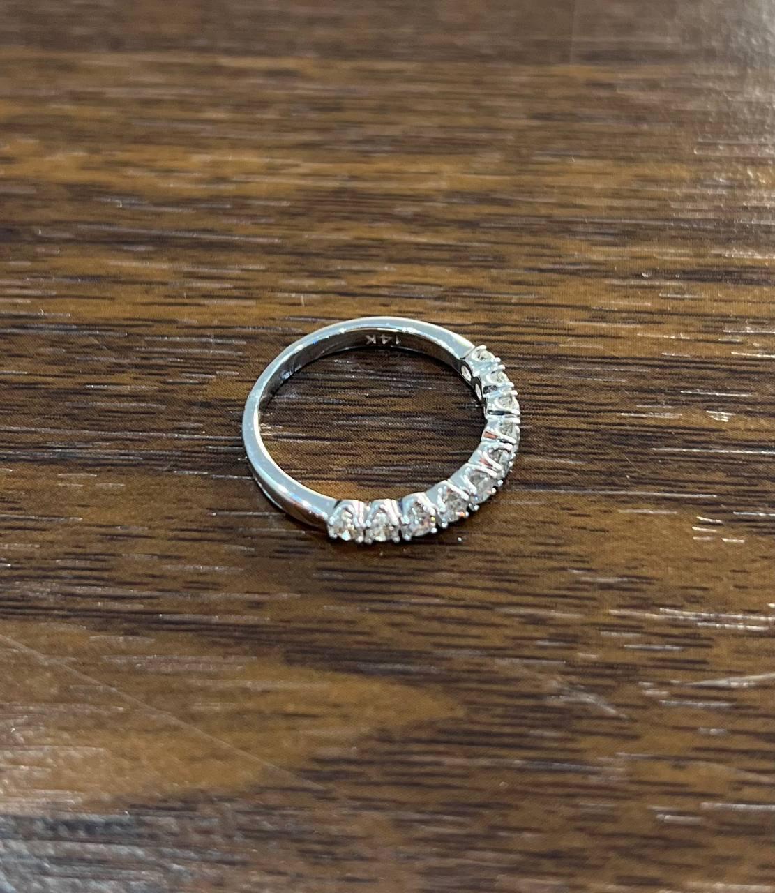 Classic Scallop Set Round Brilliant Diamond Line 14K White Gold Band Ring For Sale 2