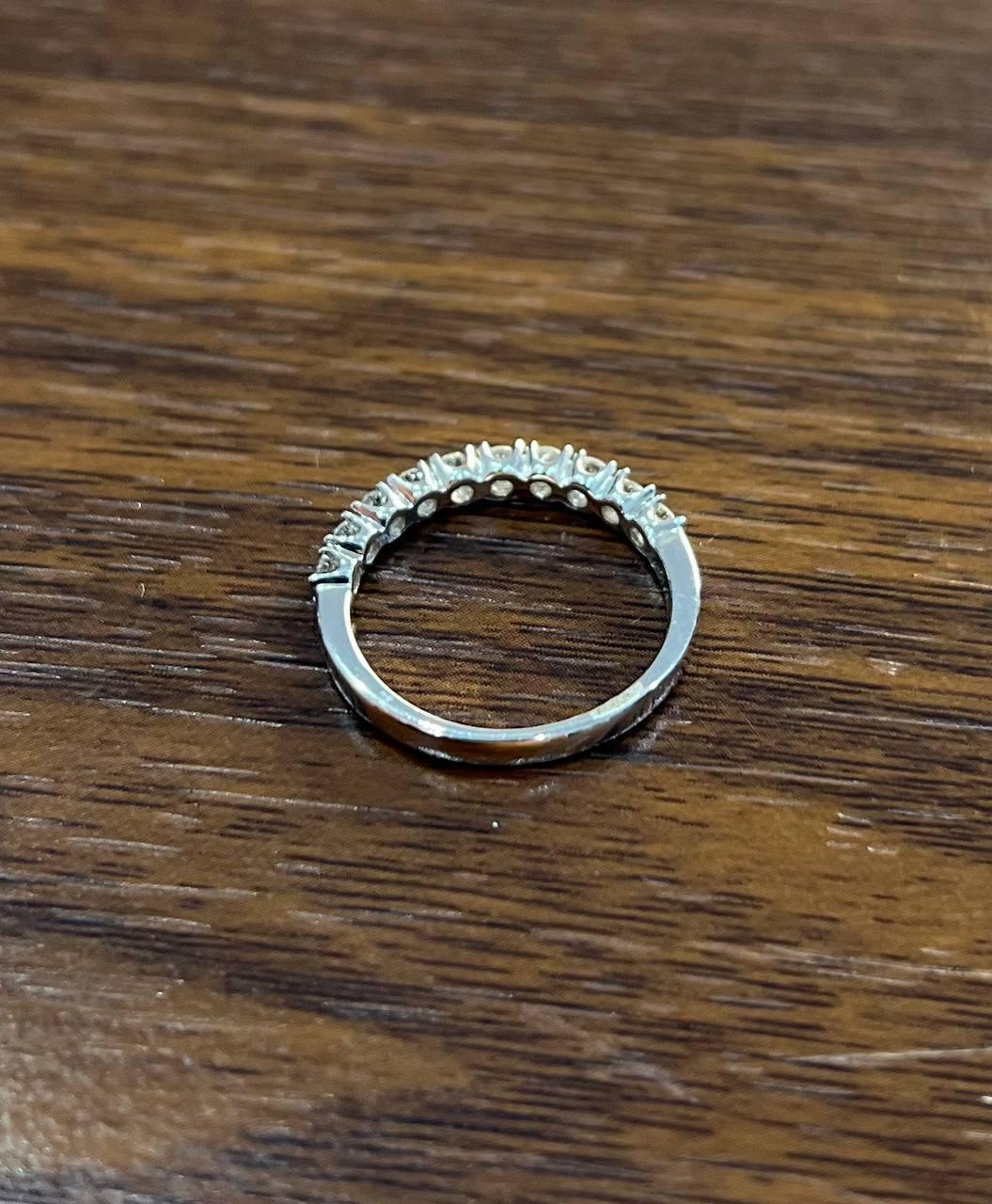 Classic Scallop Set Round Brilliant Diamond Line 14K White Gold Band Ring For Sale 3