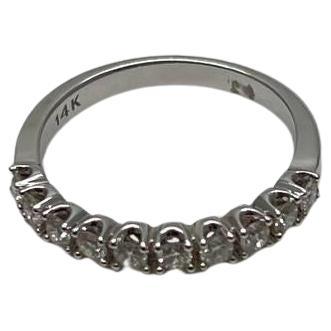 Classic Scallop Set Round Brilliant Diamond Line 14K White Gold Band Ring For Sale