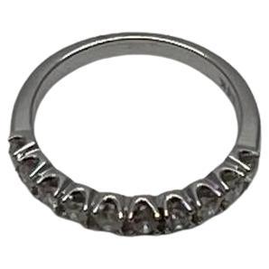 Classic Scallop Set Round Brilliant Diamond Line 14K White Gold Band Ring