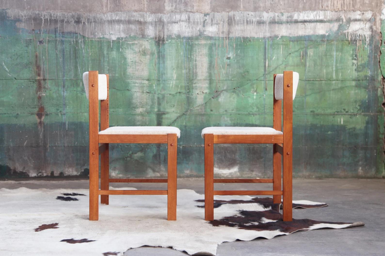 Classic Scandinavian Design Mid Century Danish Teak Chairs Wool Upholstery - Set In Good Condition For Sale In Madison, WI