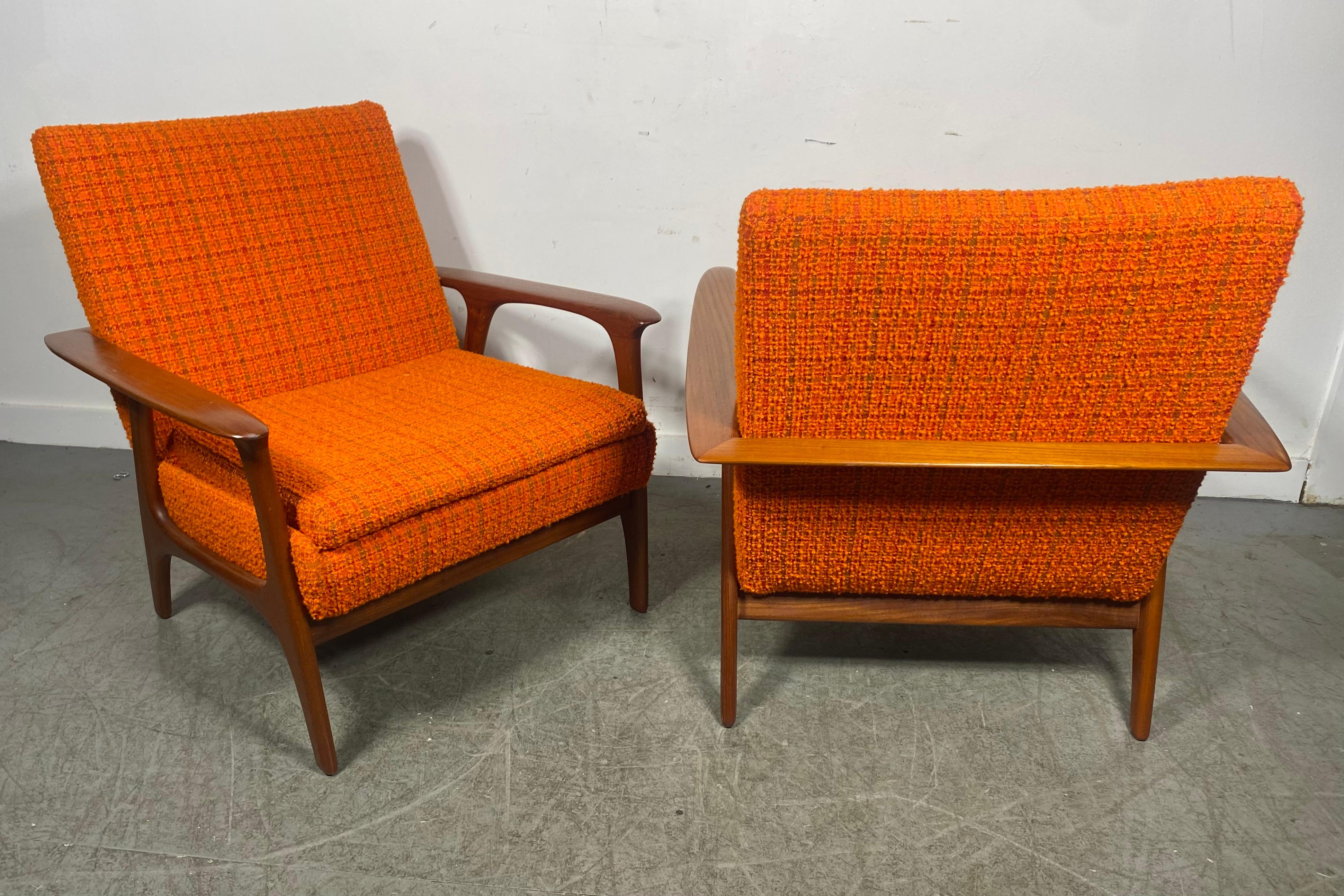 Classic Scandinavian Modern Teak Lounge Chairs , manner Of Hans Wegner For Sale 2