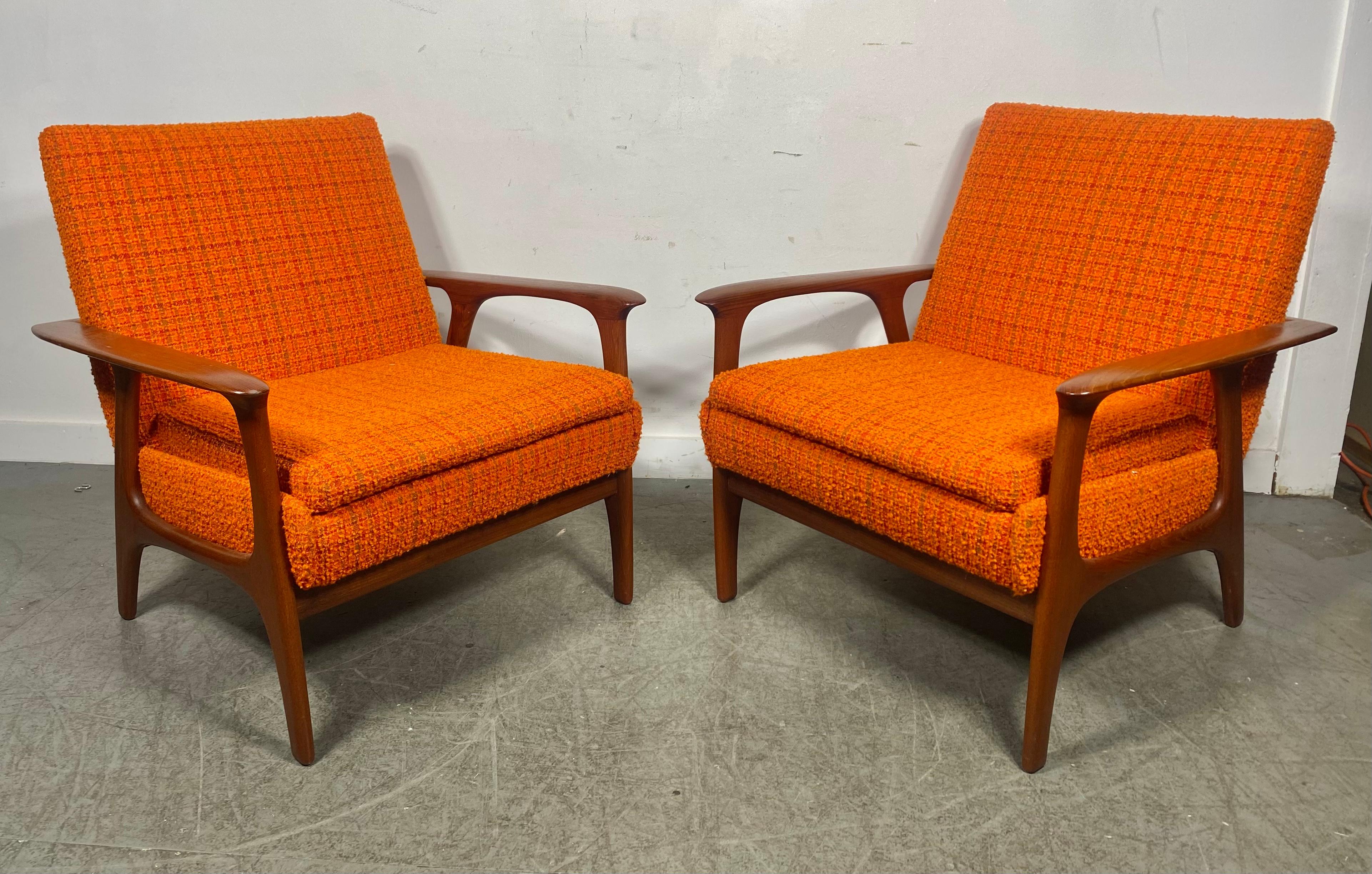 Classic Scandinavian Modern Teak Lounge Chairs , manner Of Hans Wegner For Sale 3