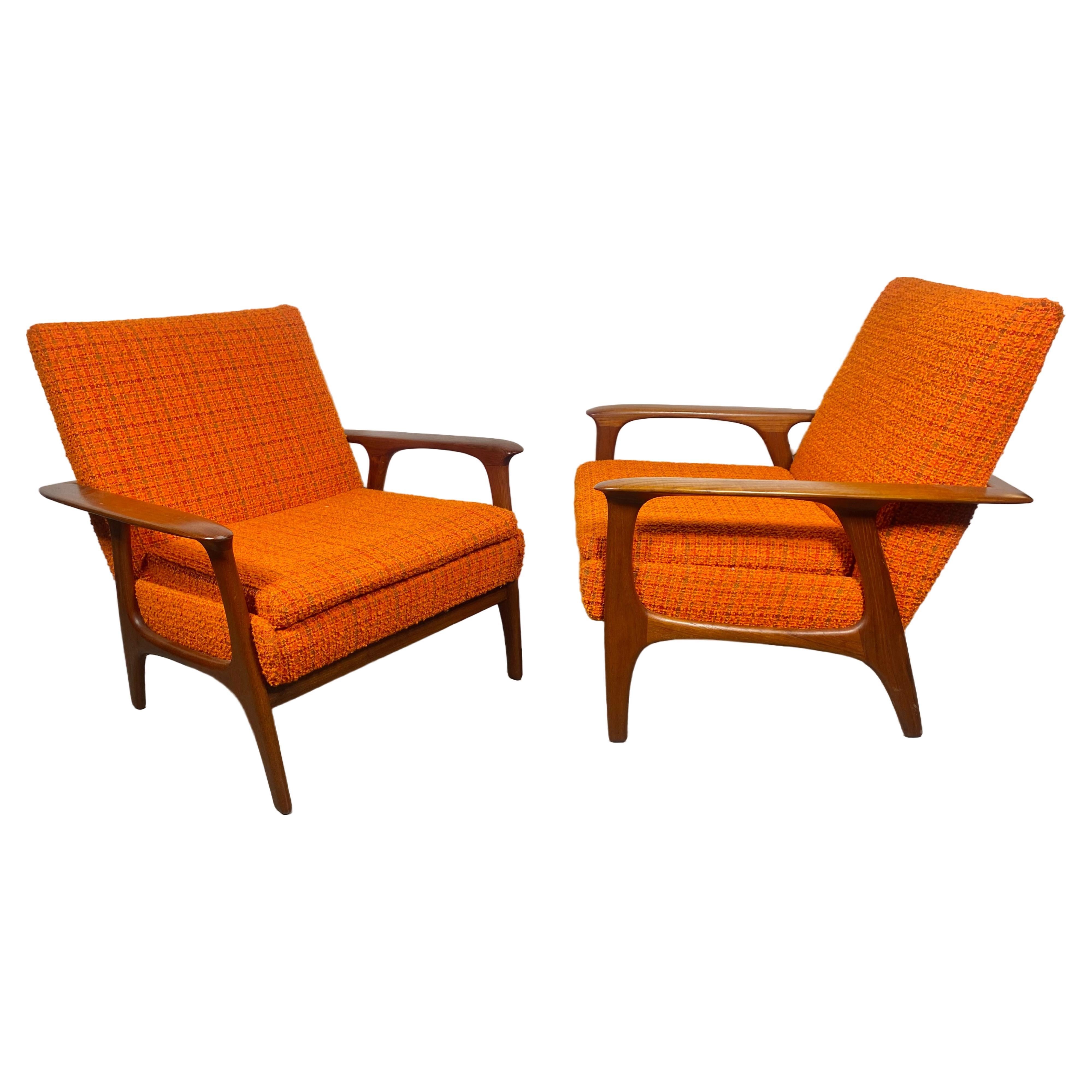 Classic Scandinavian Modern Teak Lounge Chairs , manner Of Hans Wegner For Sale
