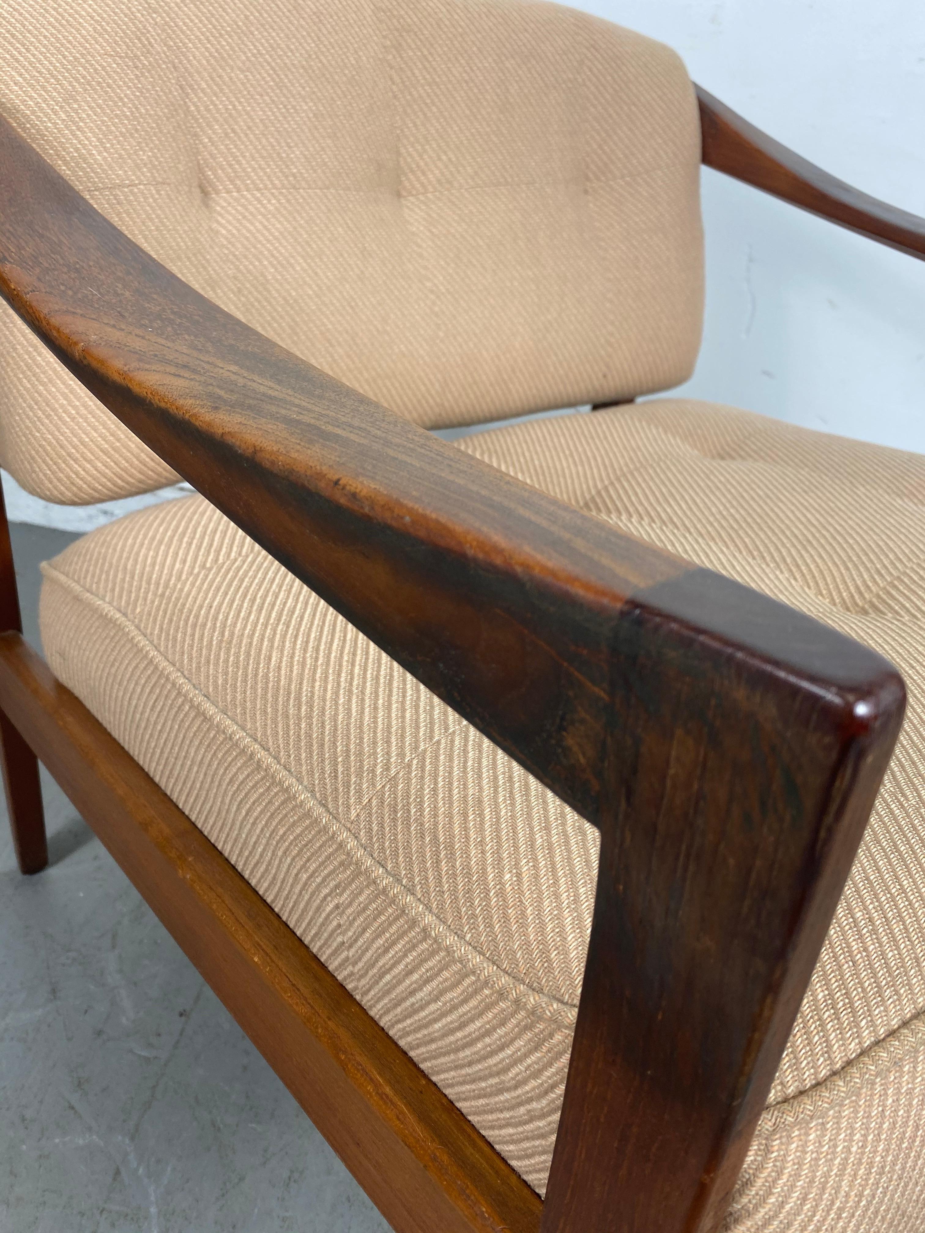 Classic Scandinavian Modern Walnut Lounge Chair by Dux, Sweden For Sale 2