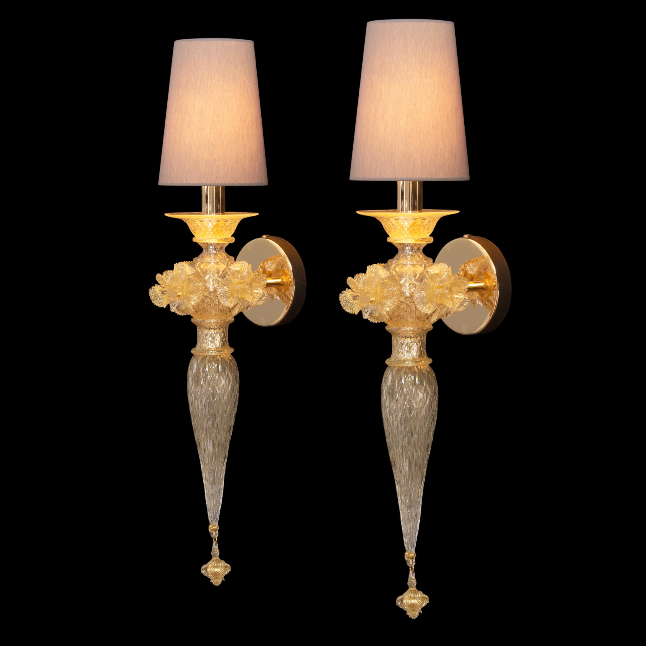 Classic Sconce 1 Light Clear and Gold Murano Glass with Flowers by Multiforme For Sale 6