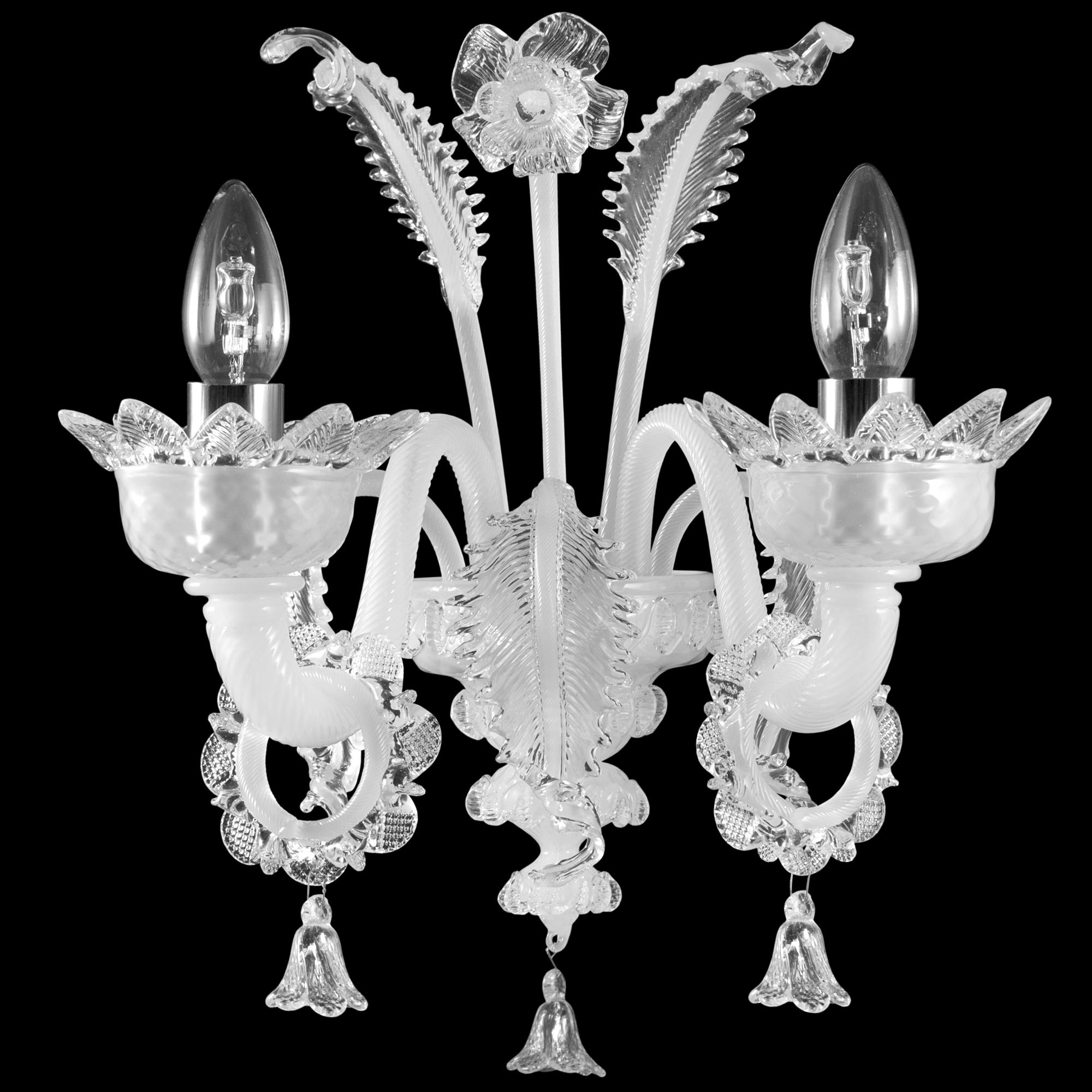 Lámpara Clásica 2 Brazos Cristal de Murano Blanco Seda-Transparente by Multiforme en stock en venta 1