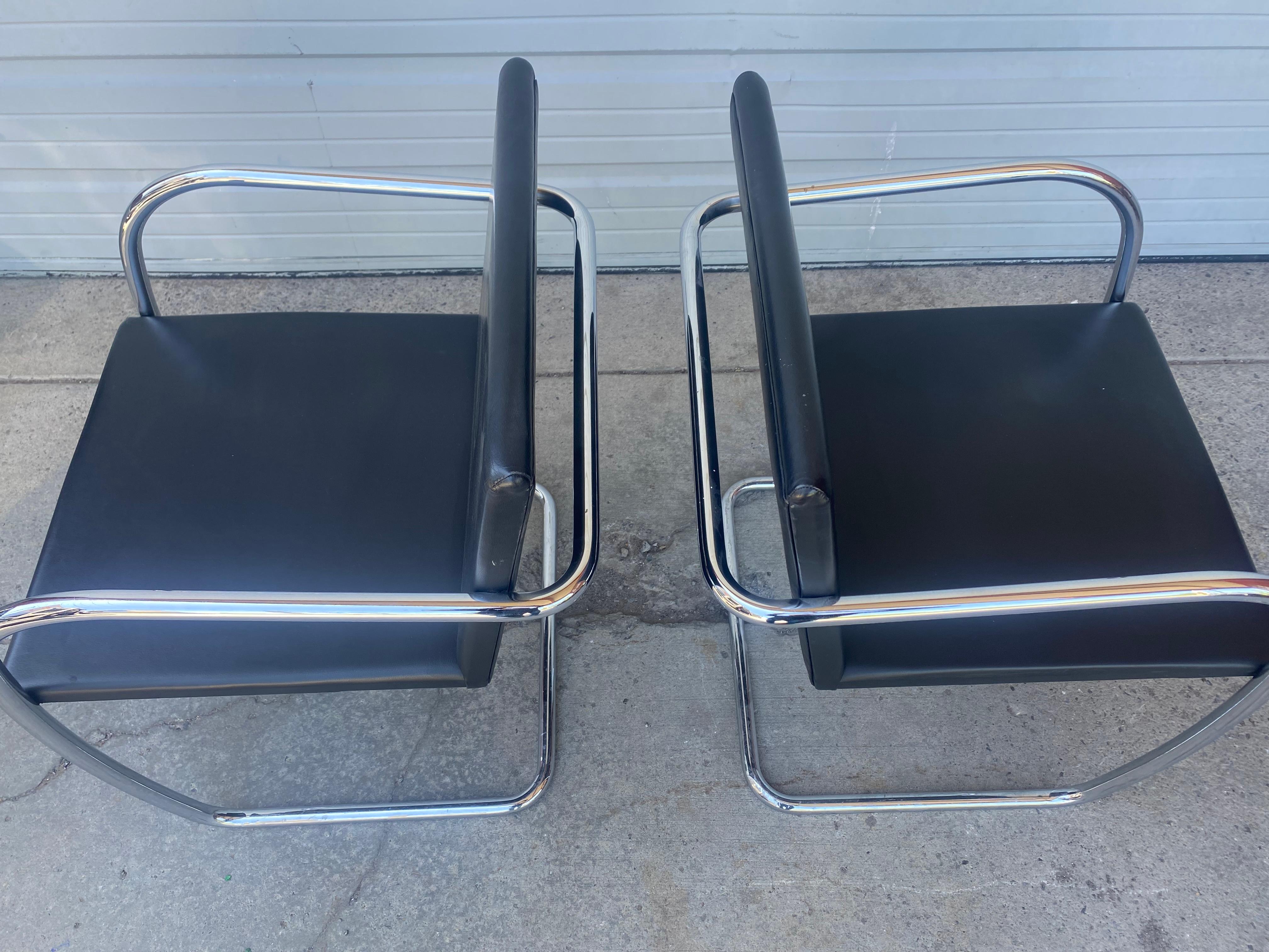 American Classic set 6 Brno Chairs , , Black Leather & Chrome, , MADE BY kNOLL sTUDIO'S For Sale