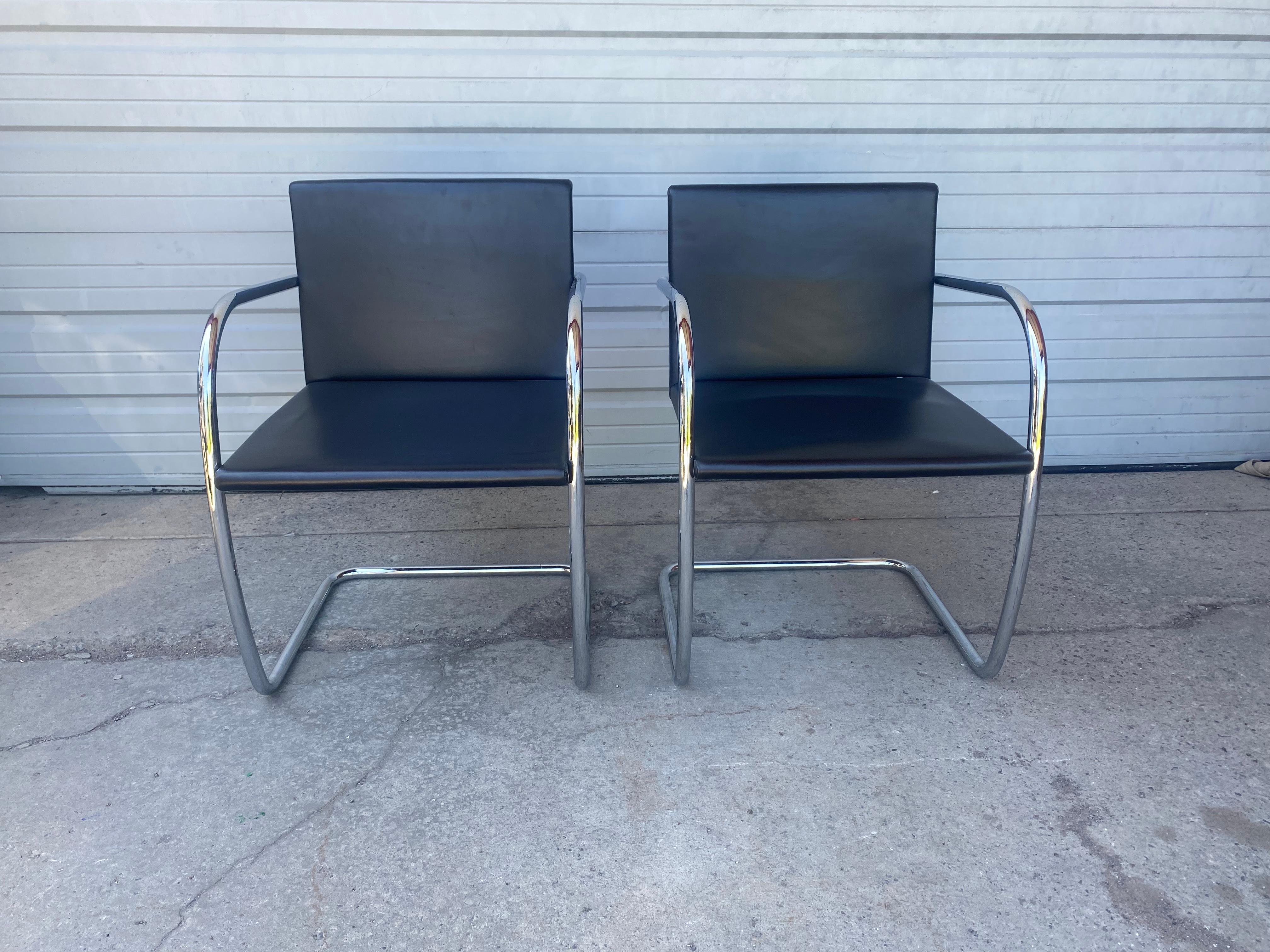 Contemporary Classic set 6 Brno Chairs , , Black Leather & Chrome, , MADE BY kNOLL sTUDIO'S For Sale