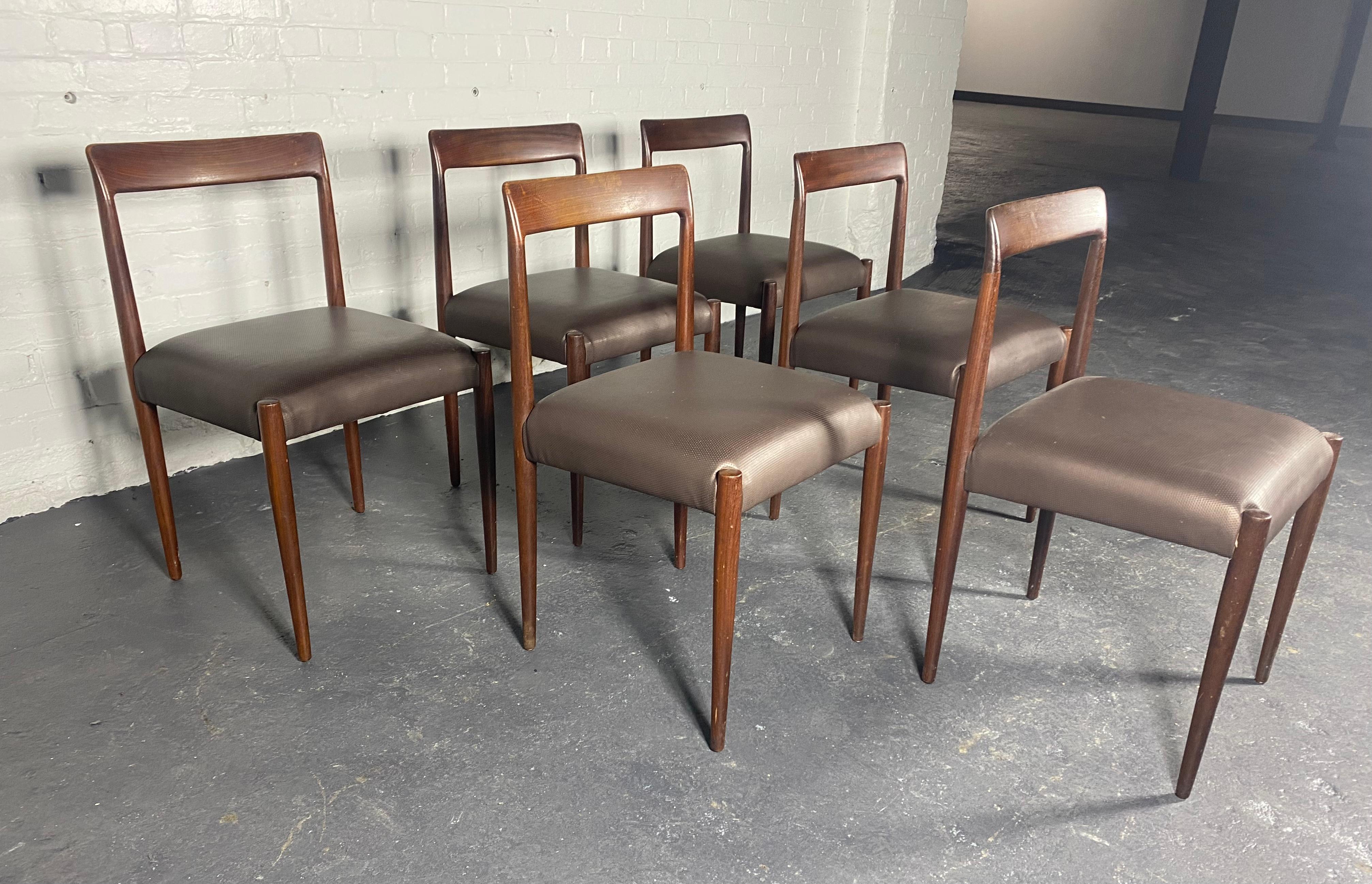 Naugahyde Classic Set 6 Scandinavian Rosewood Dining Chairs attrib to Soren Willadsem