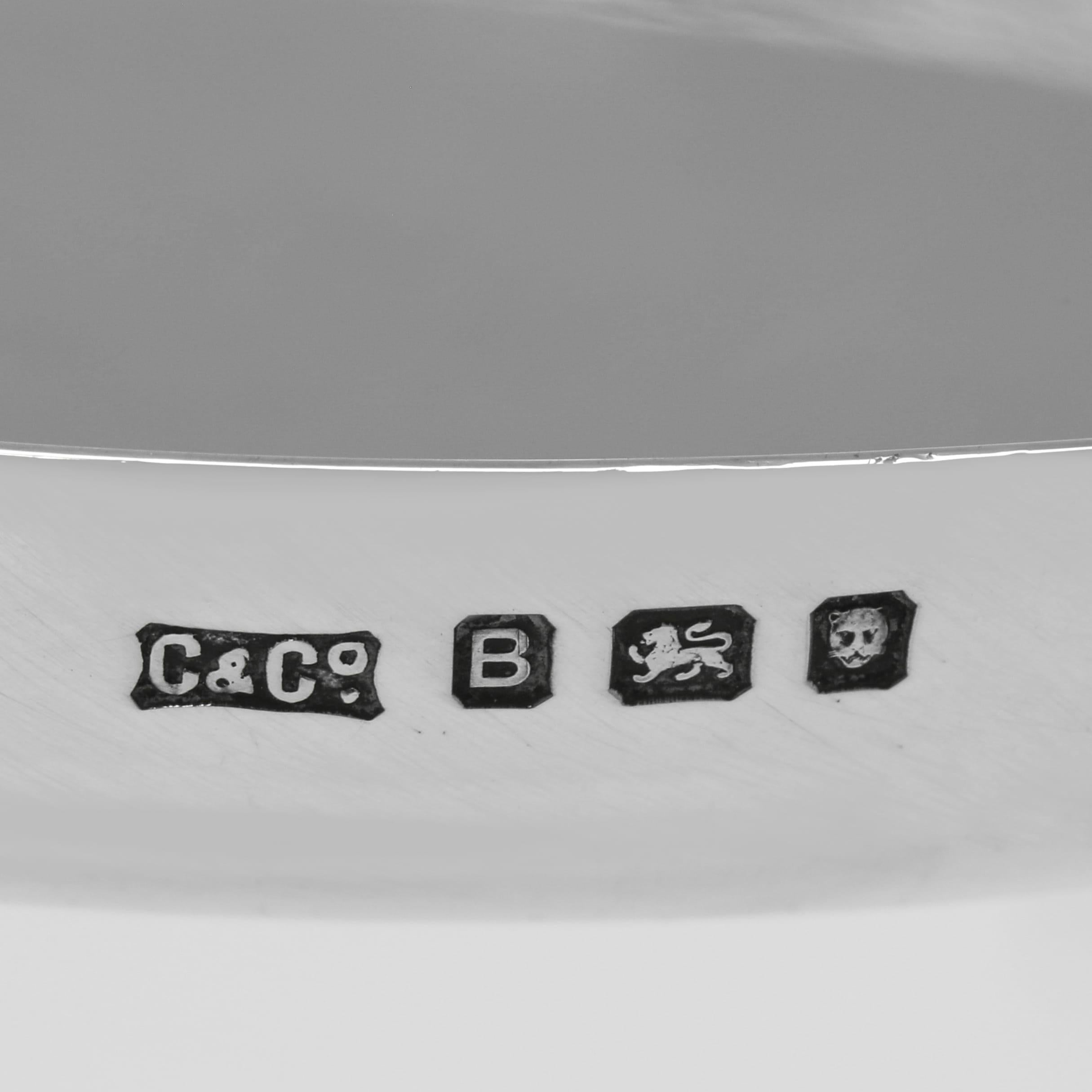 Classic Set of 12 Sterling Silver Coasters by Carrington & Co., 1937 (Mitte des 20. Jahrhunderts) im Angebot