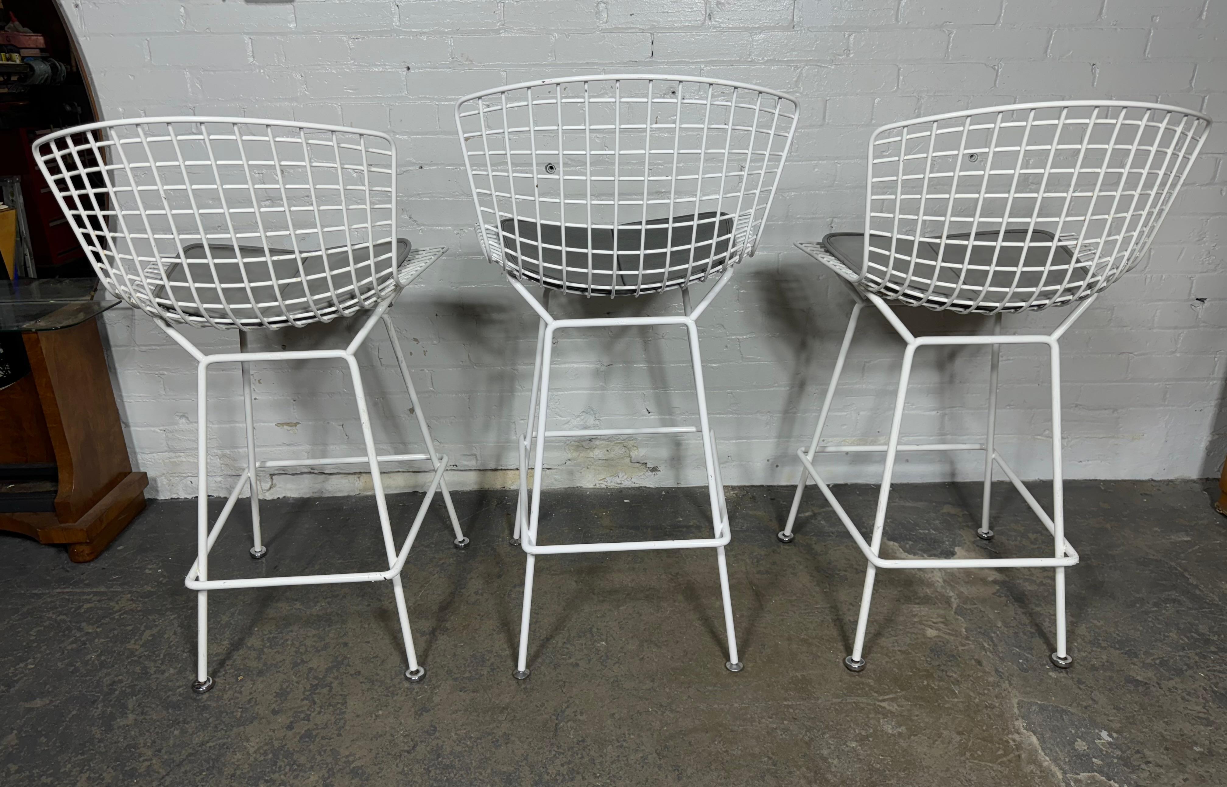 Metal Classic Set of 3 Modernist  Bar/ counter  Stools by Harry Bertoia for Knoll For Sale