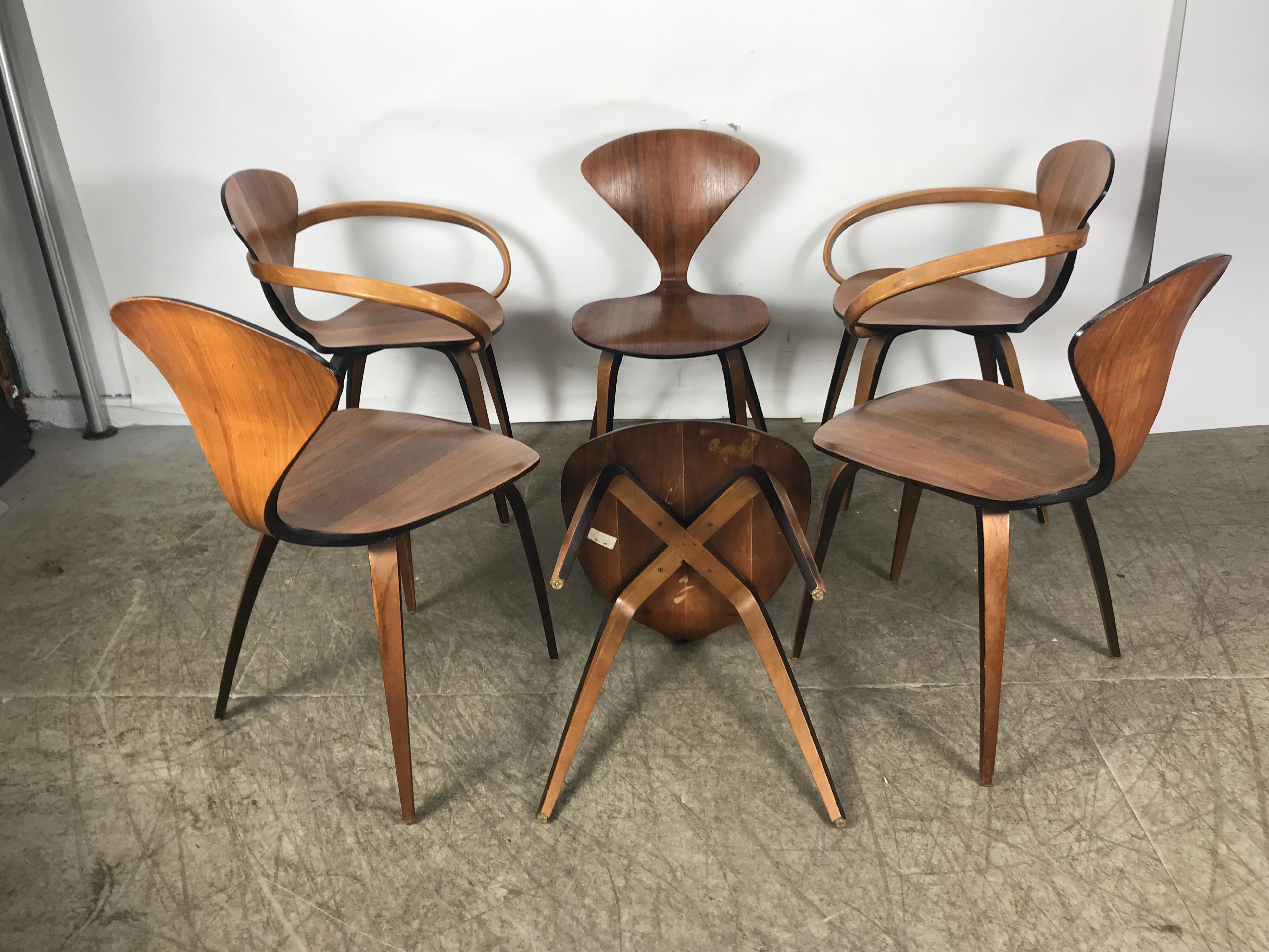 Mid-20th Century Classic Set of 6 Dining Chairs by Norman Cherner for Plycraft, Pretzel Captain