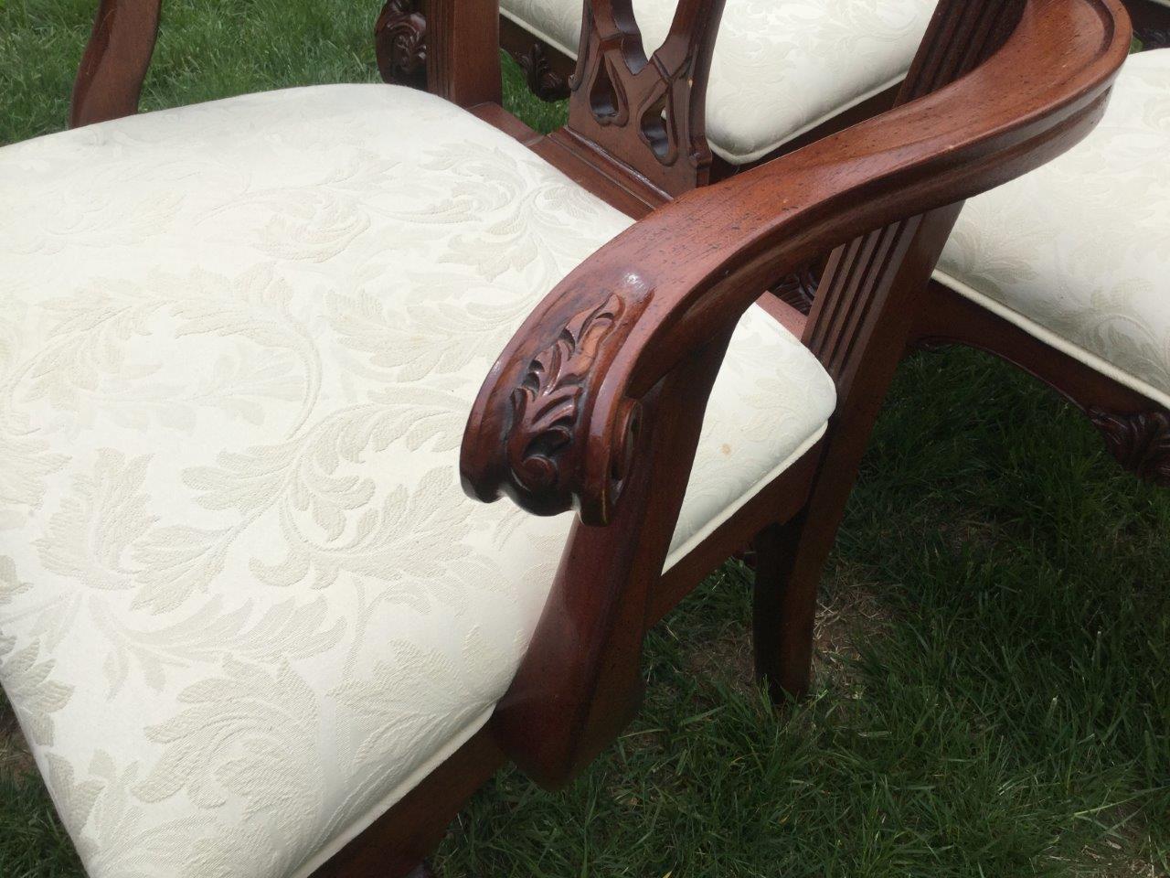 Late 20th Century Classic Set of 6 English Mahogany Chippendale Style Dining Chairs